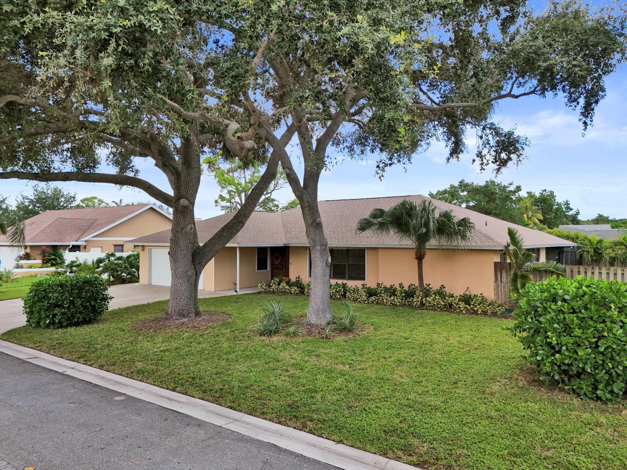 4123 Ardisia Path — photo