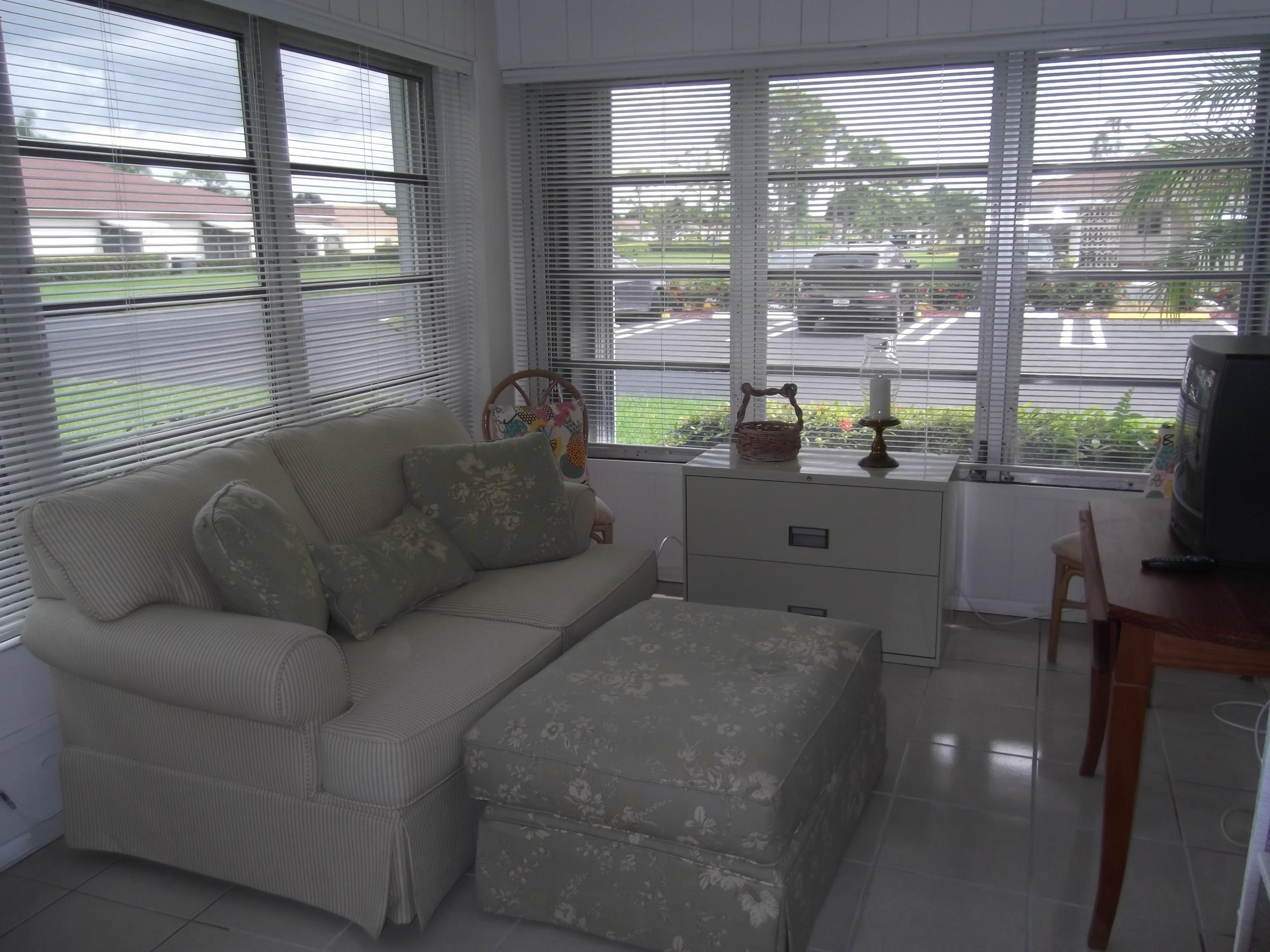Home in Delray Beach, FL 33445 — photo 3
