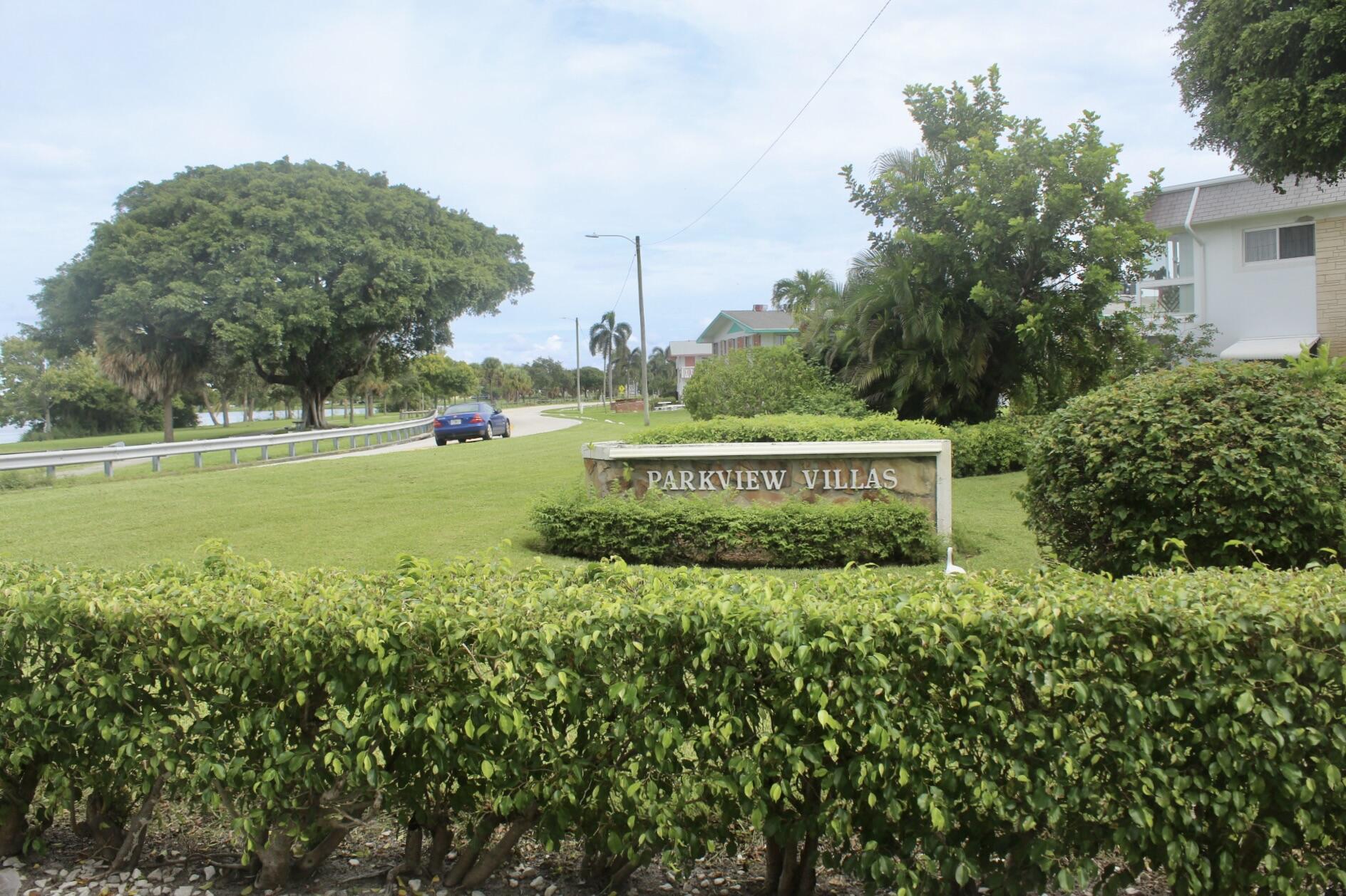 2440 Lake Osborne Drive 105 — photo