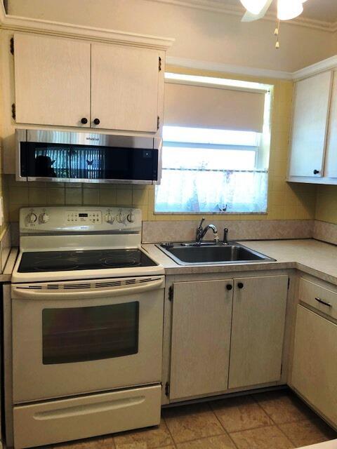 1115 Lake Terrace 210 — photo