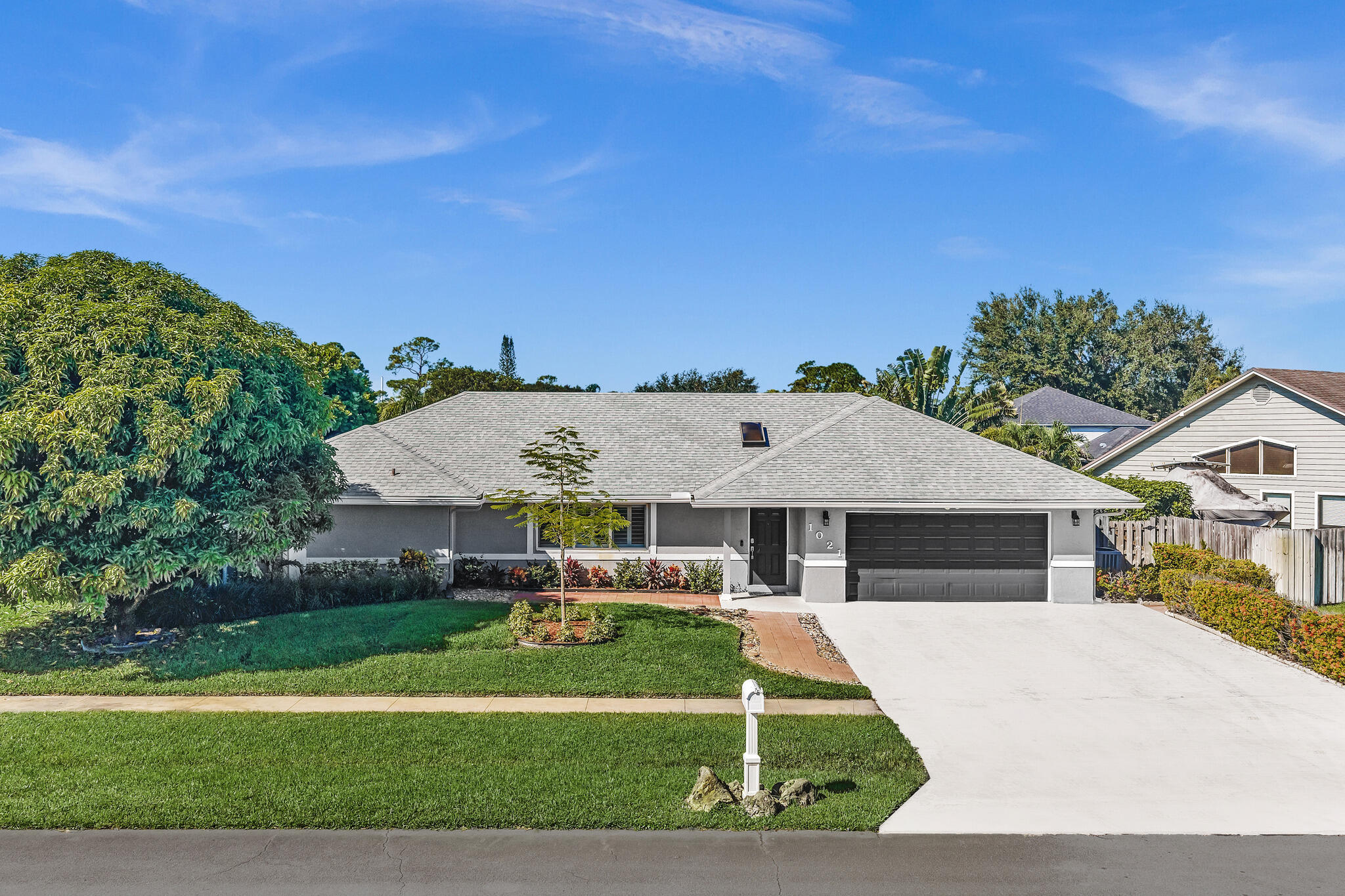 1021 Cherry Lane — photo