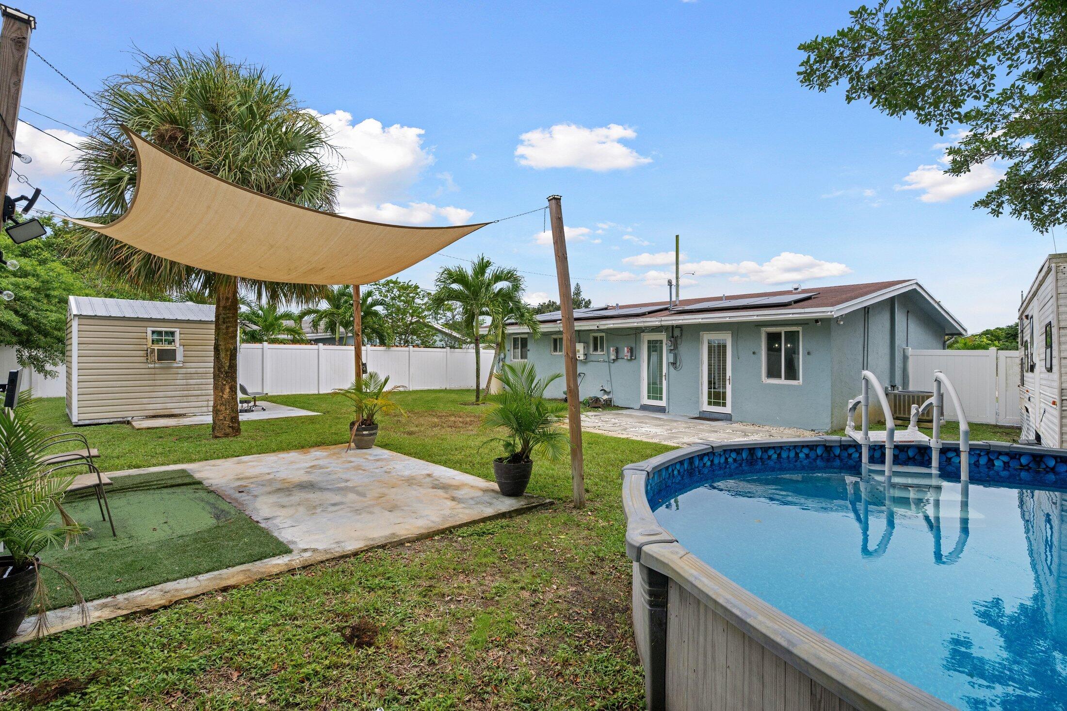 3767 SW 16th Court — photo