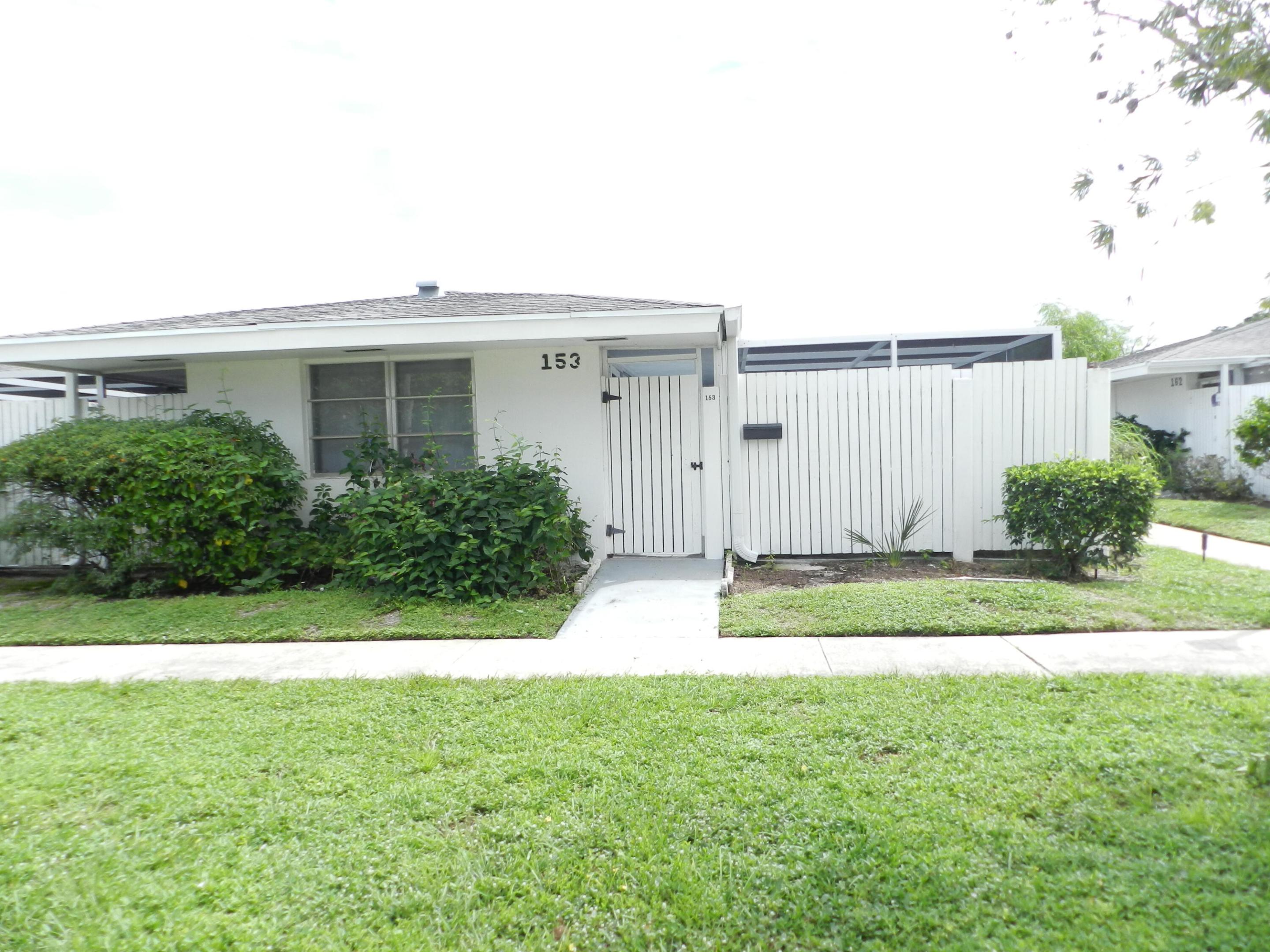 153 West Court 0 — photo