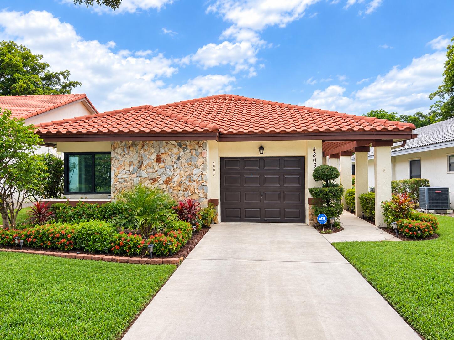 4803 Boxwood Circle — photo