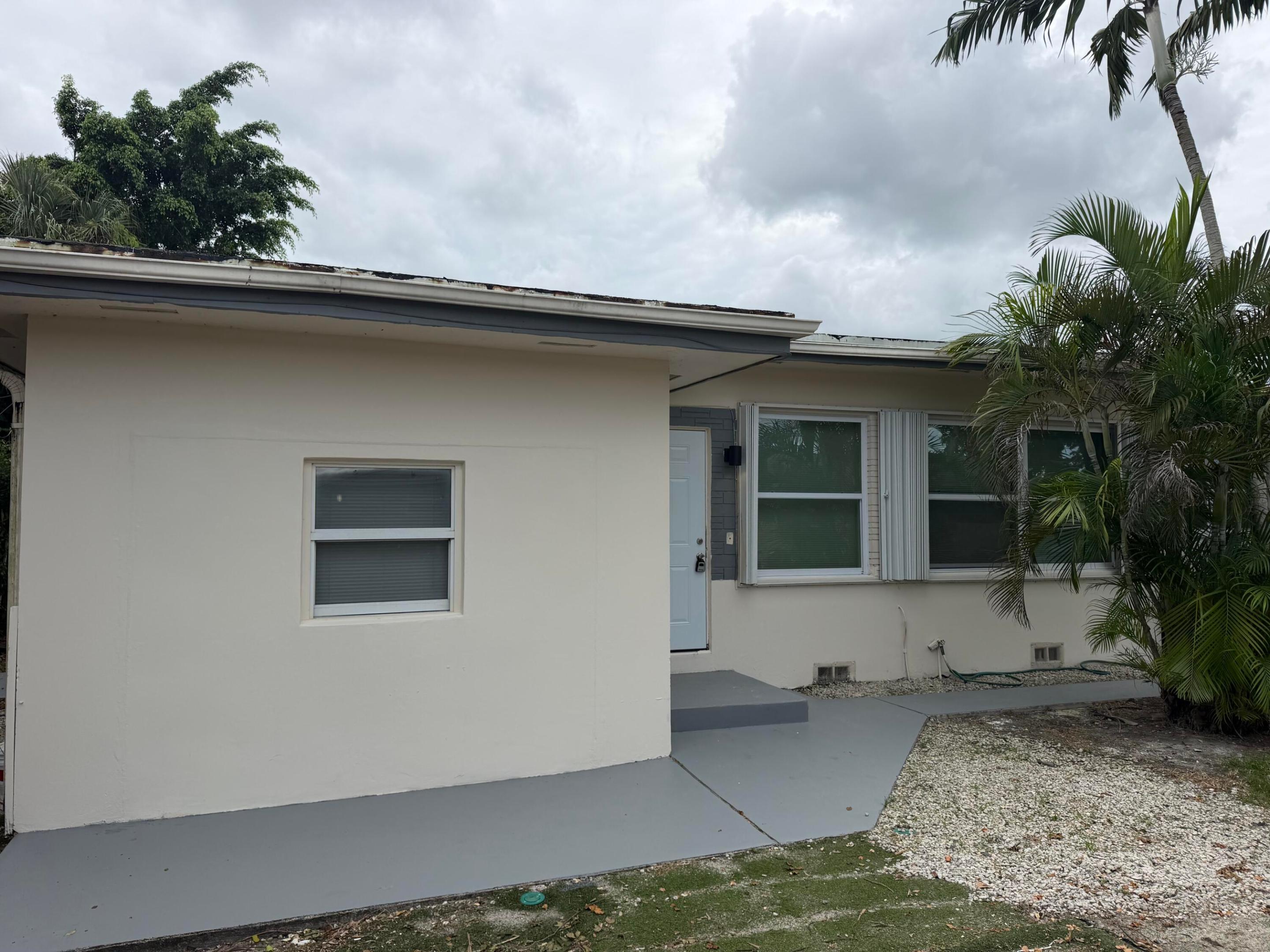 136 Broward Avenue 3 — photo