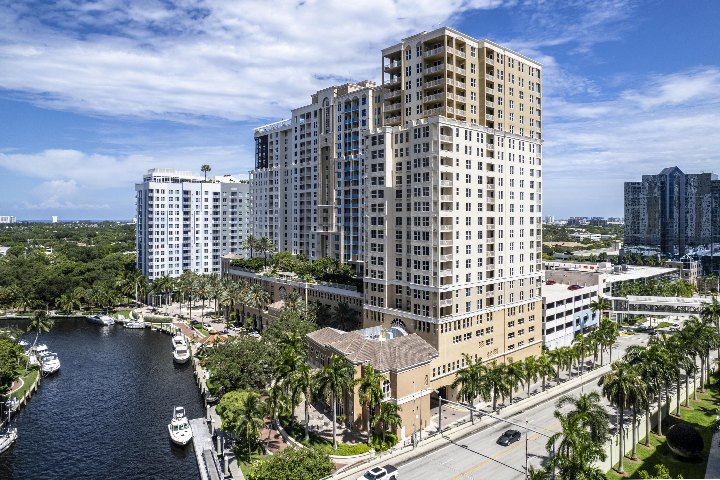 511 SE 5th Avenue 1116 — photo