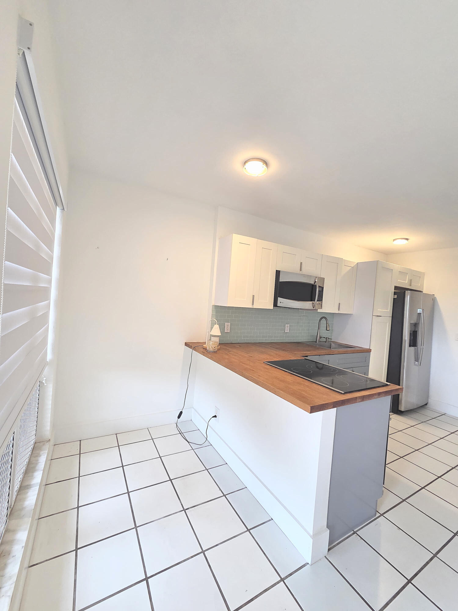 2716 NE 30th Place Unit 105C — photo