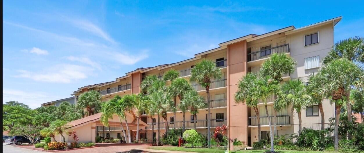 701 Seafarer Circle 105 — photo