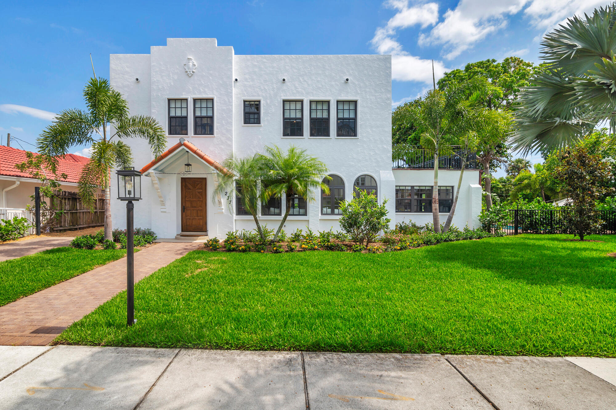 237 Monroe Drive — photo