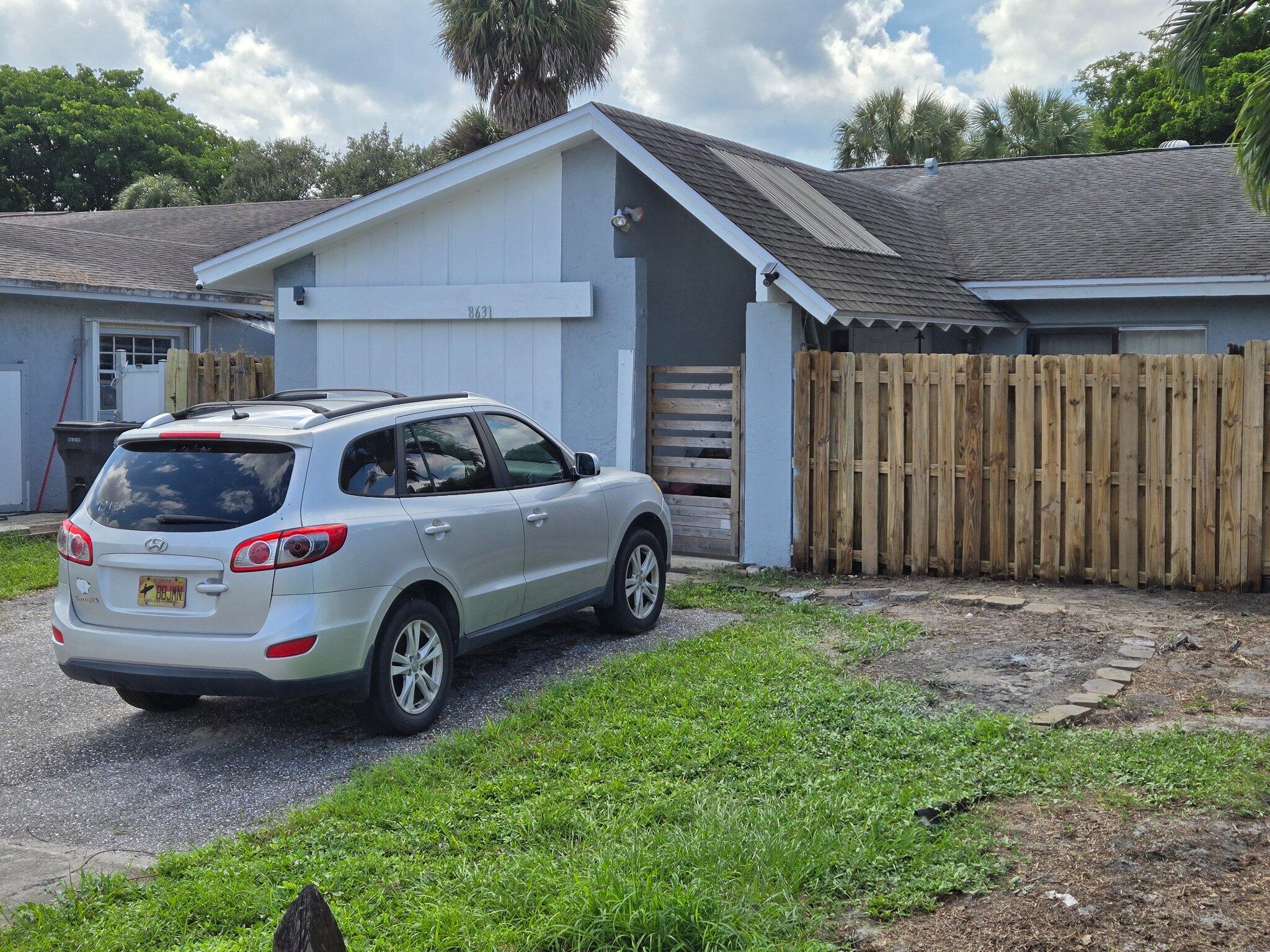 8631 Satalite Terrace — photo