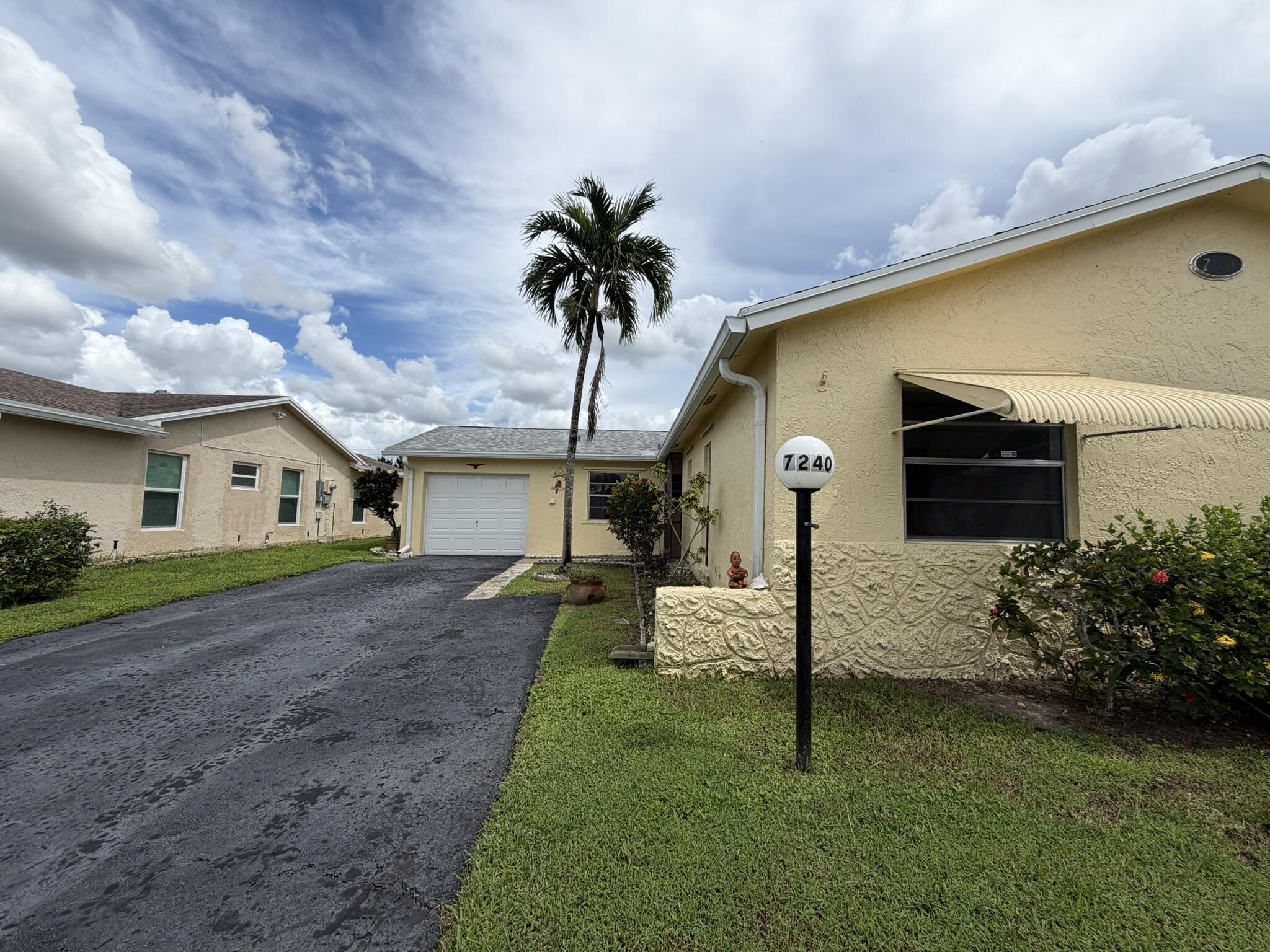 7240 Pineforest Circle — photo