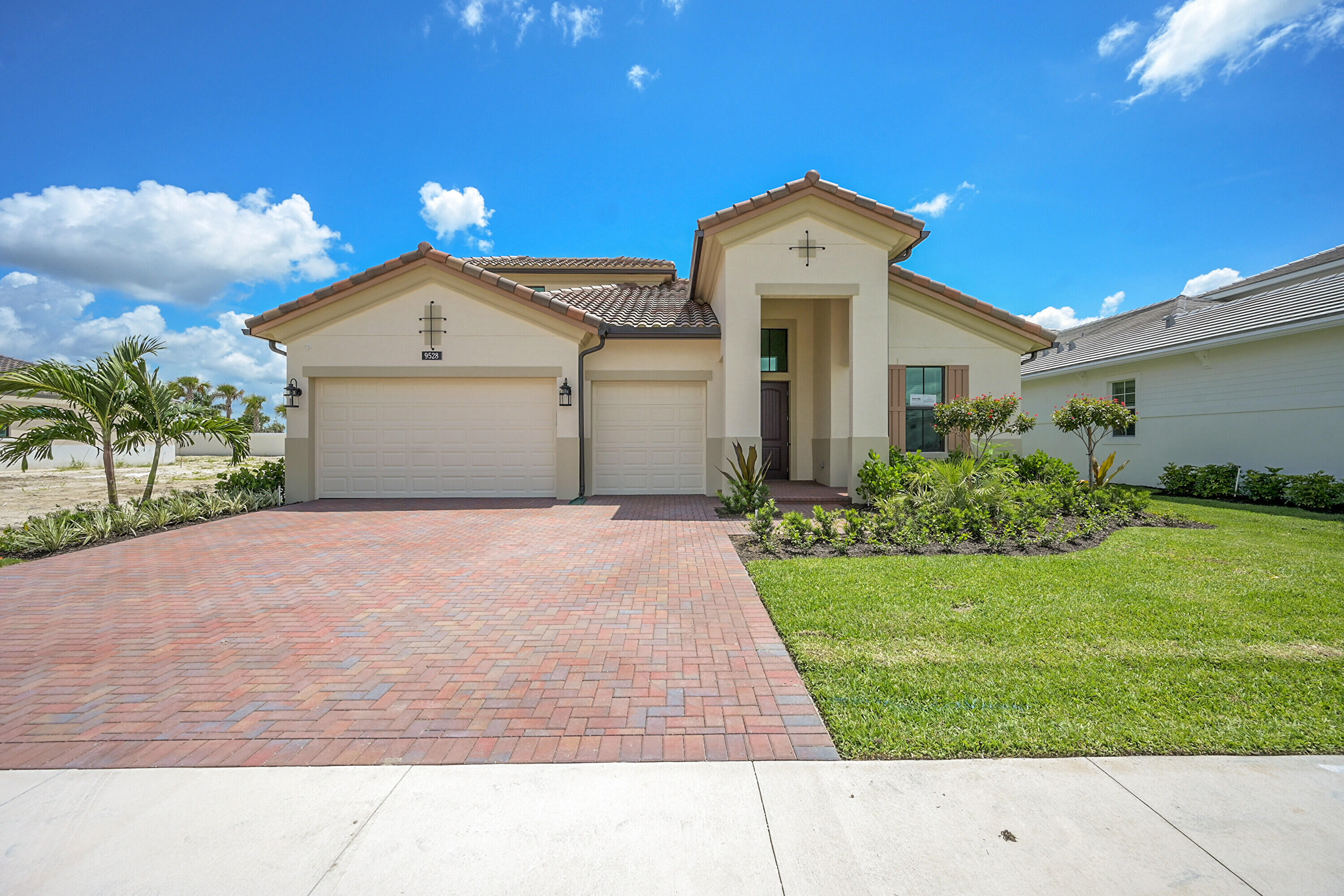 9528 St. Germain Drive — photo