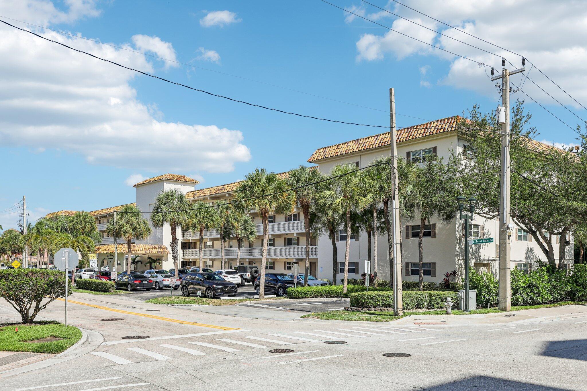 200 E Royal Palm Road 3040 — photo