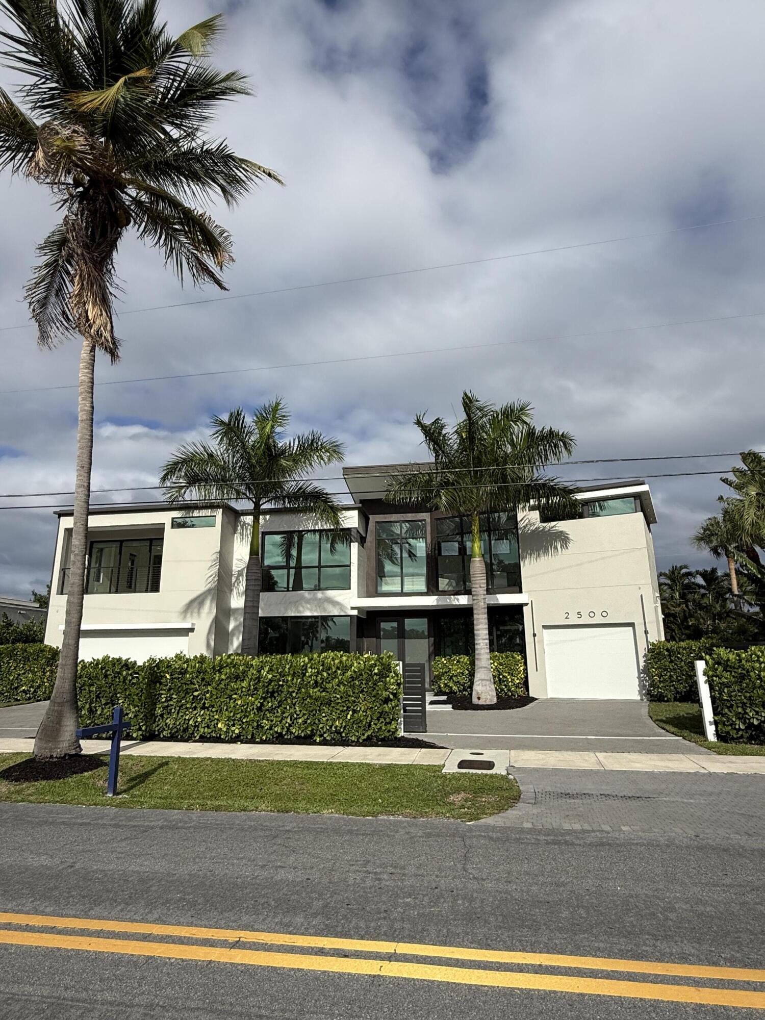 2500 Middle River Drive — photo