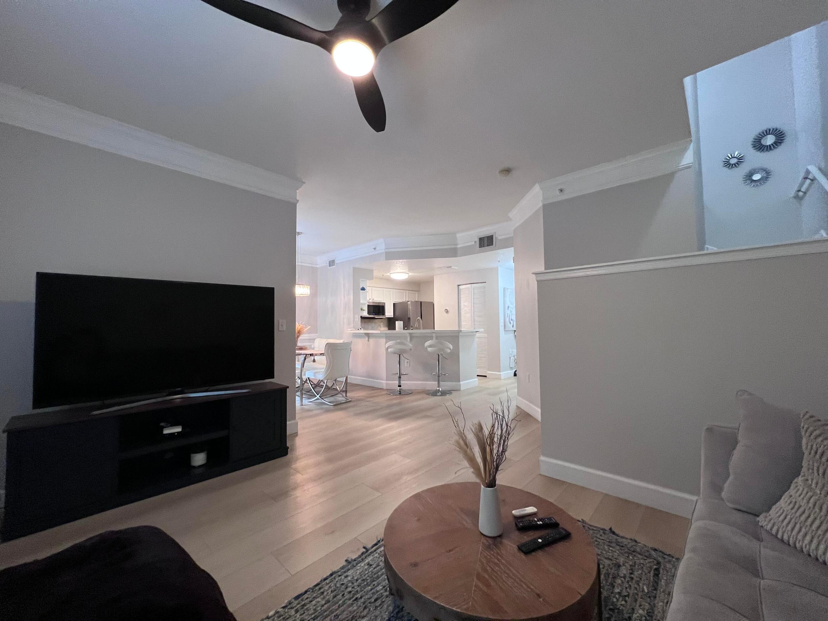 245 Murcia Drive 206 — photo