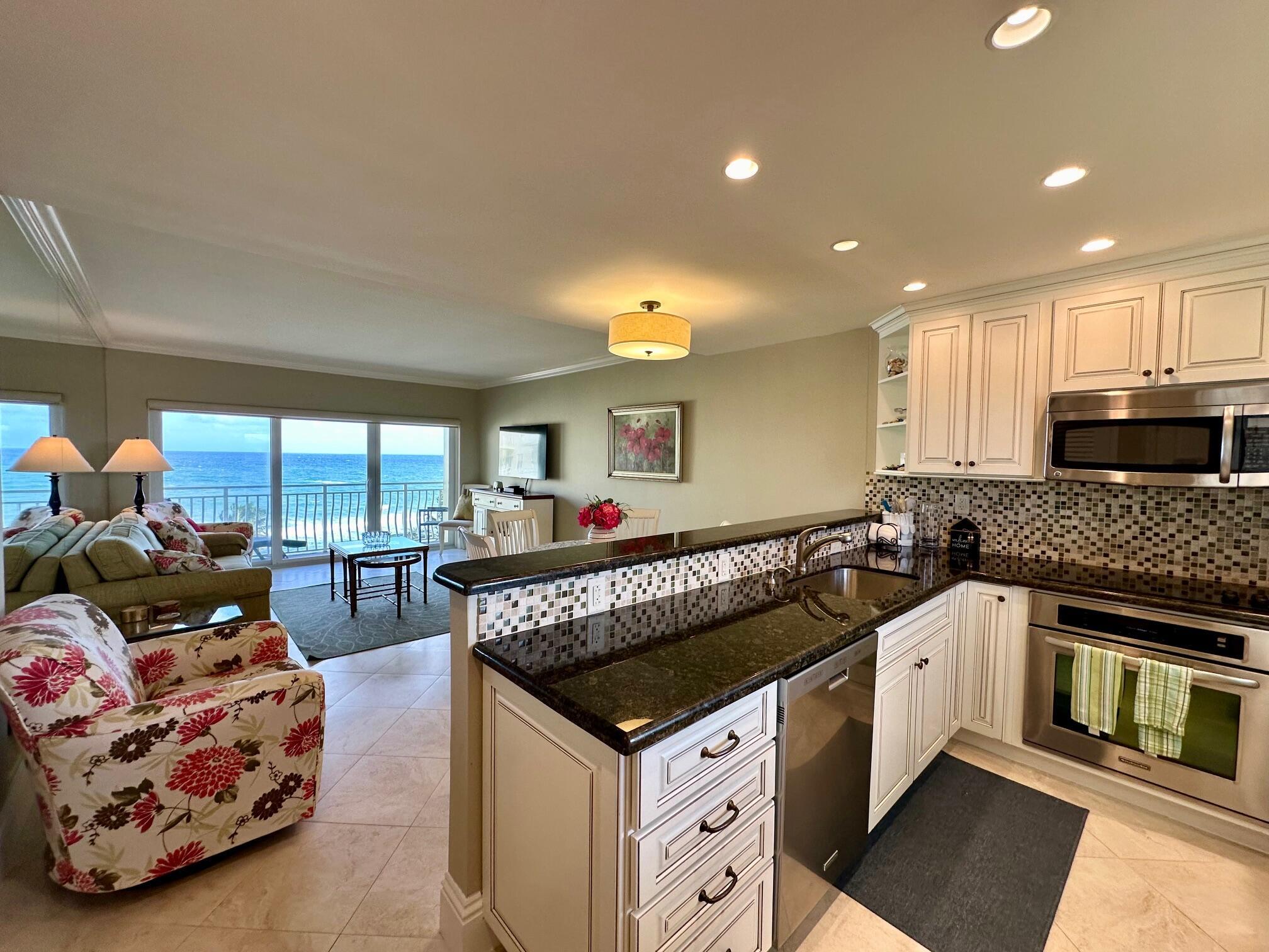 310 S Ocean Boulevard 5020 — photo