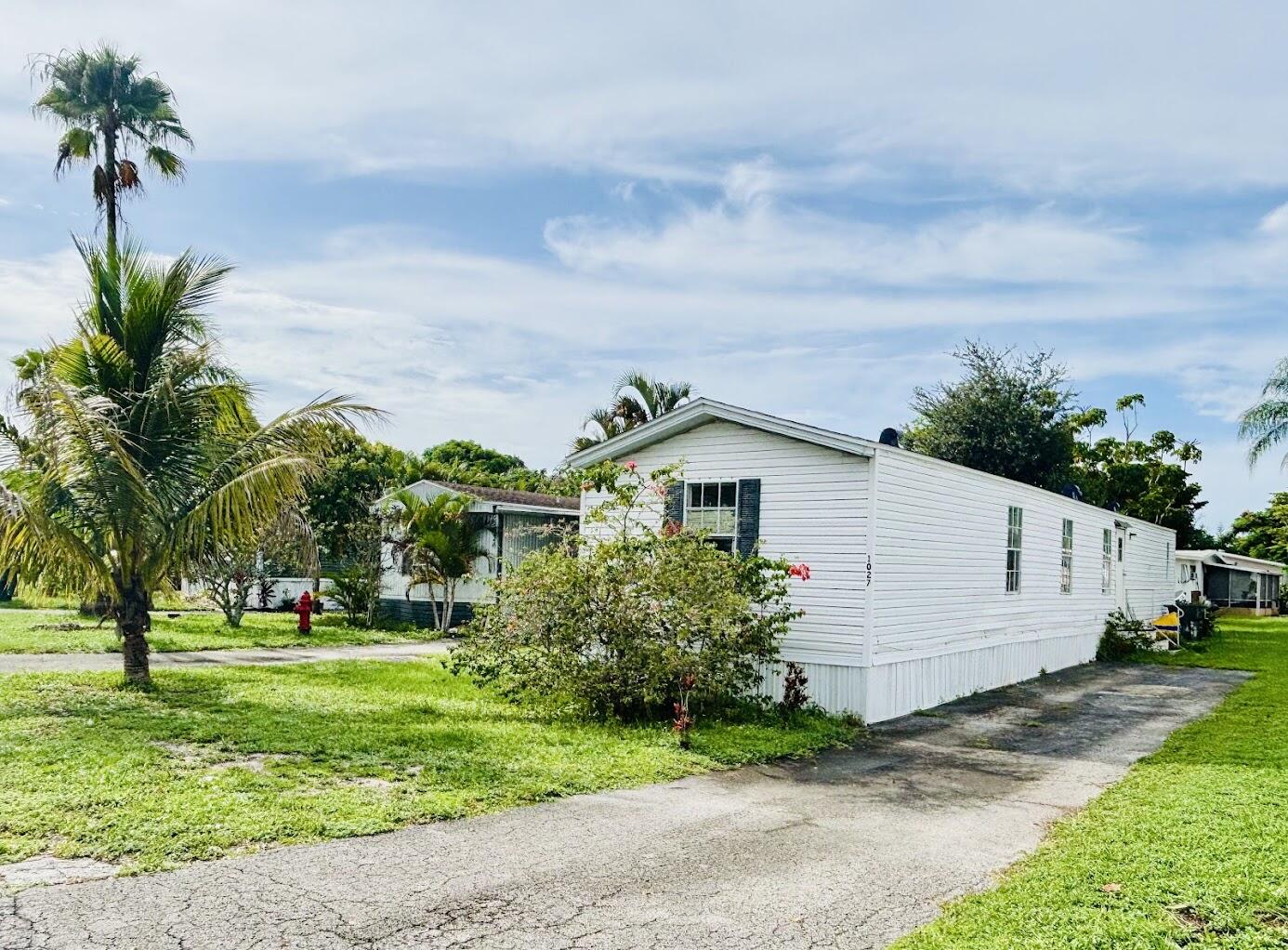 1027 Marco Court — photo