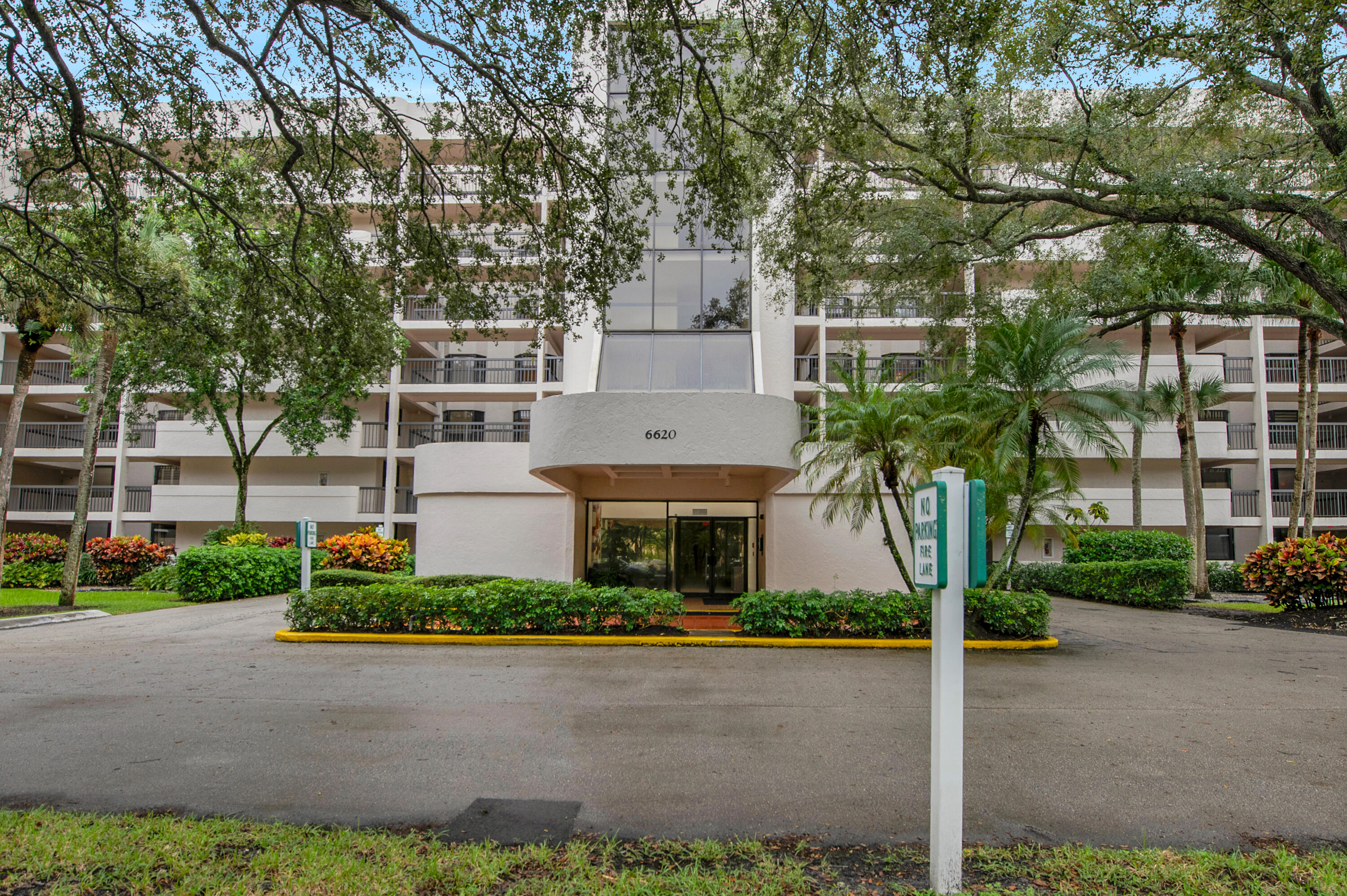 6620 Boca Del Mar Drive 406 — photo