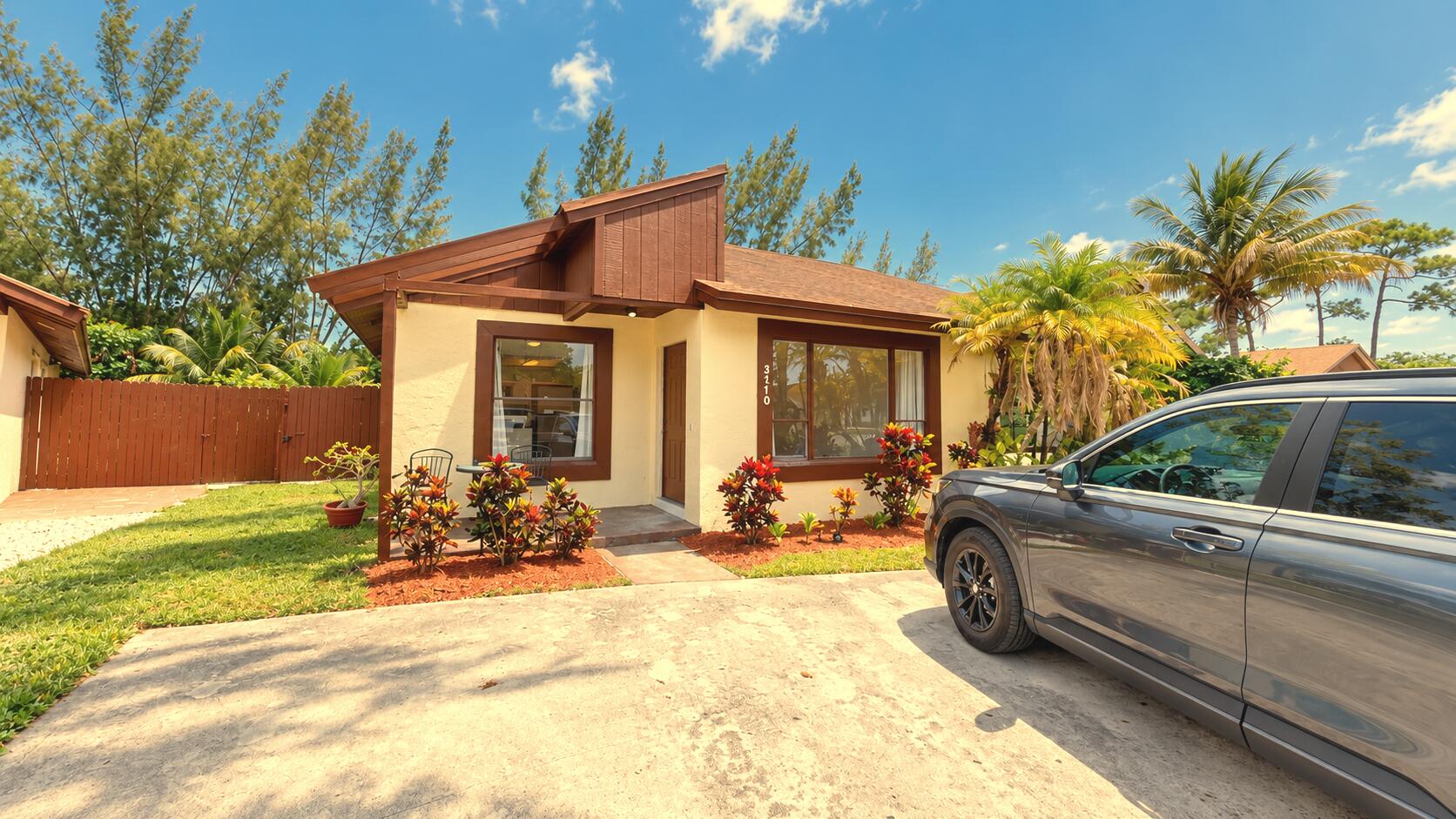 3770 Mil Lake Court — photo