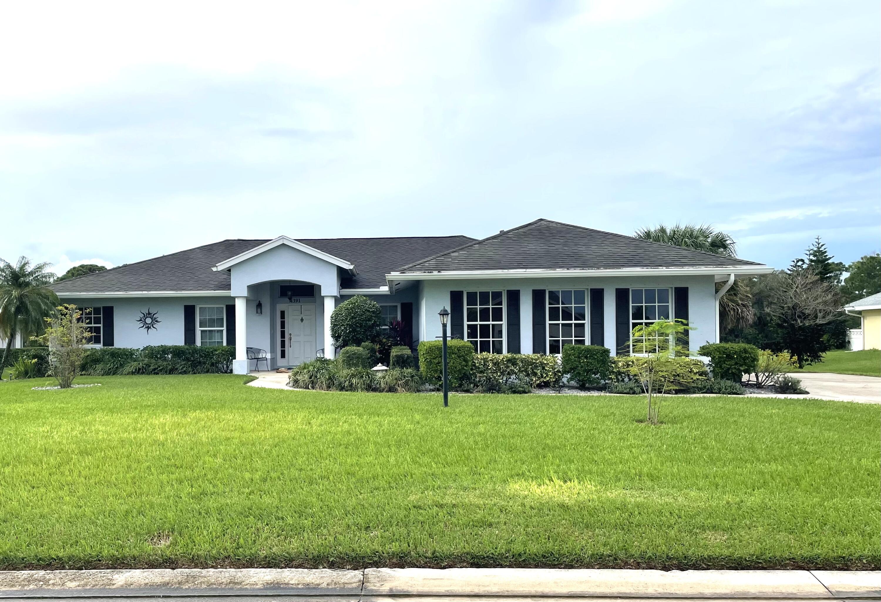 4391 Gator Trace Lane — photo