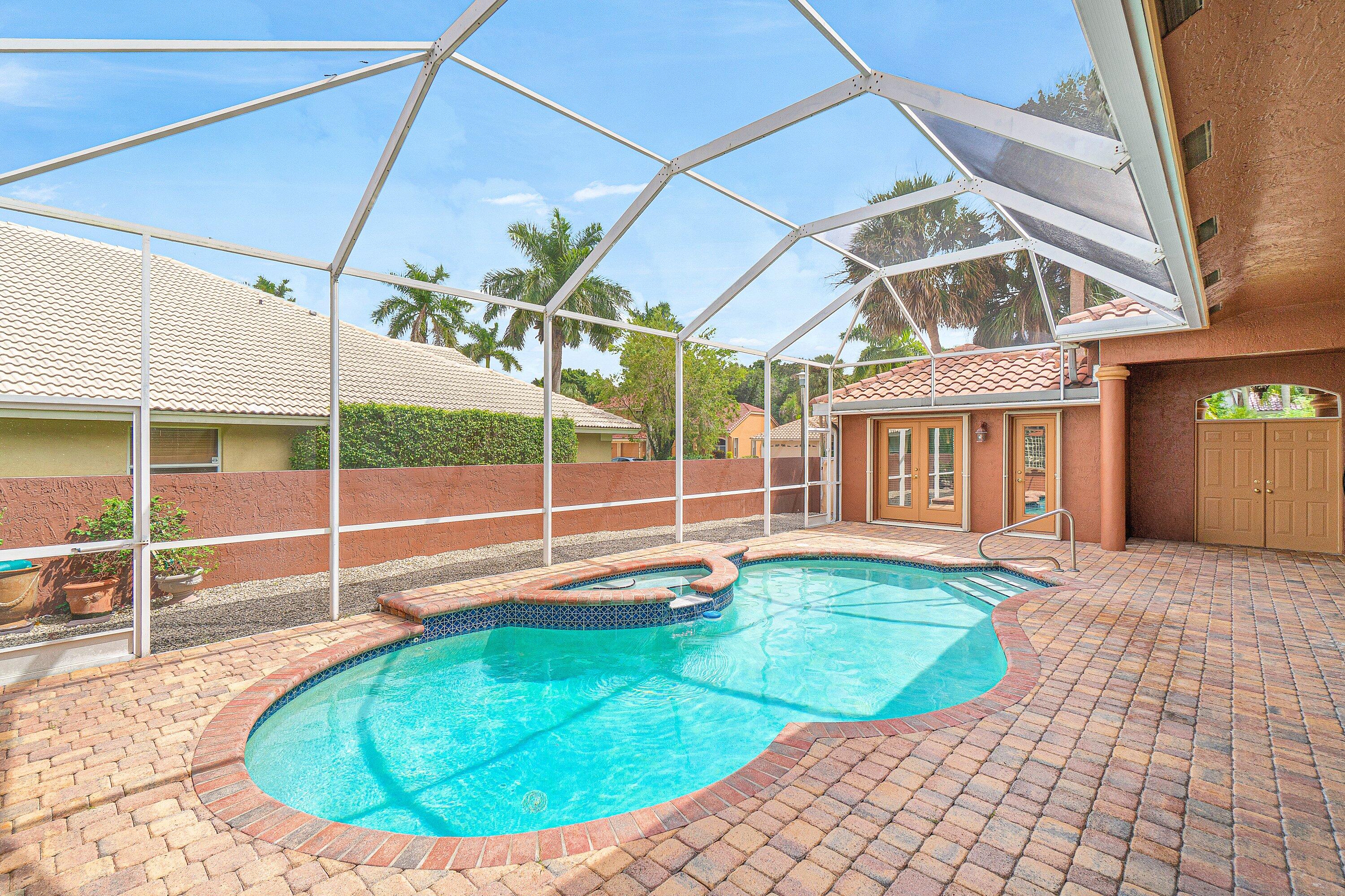10599 Saint Thomas Drive — photo