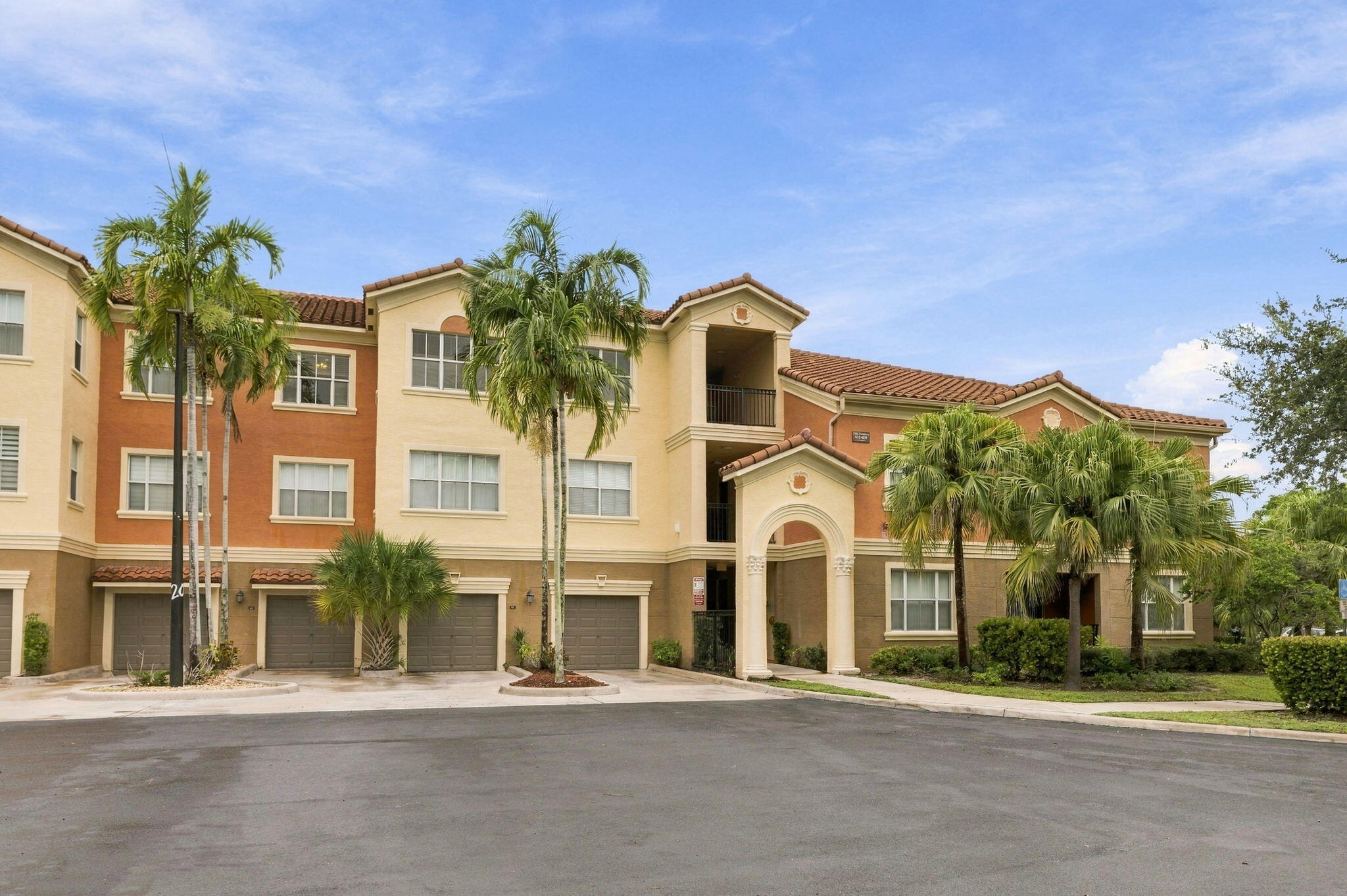 4700 SW 160th Avenue Unit 433 — photo