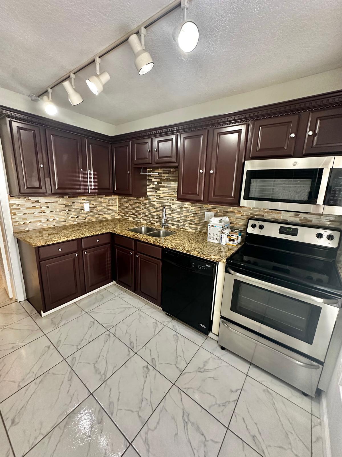 4158 Inverrary Drive 202 — photo