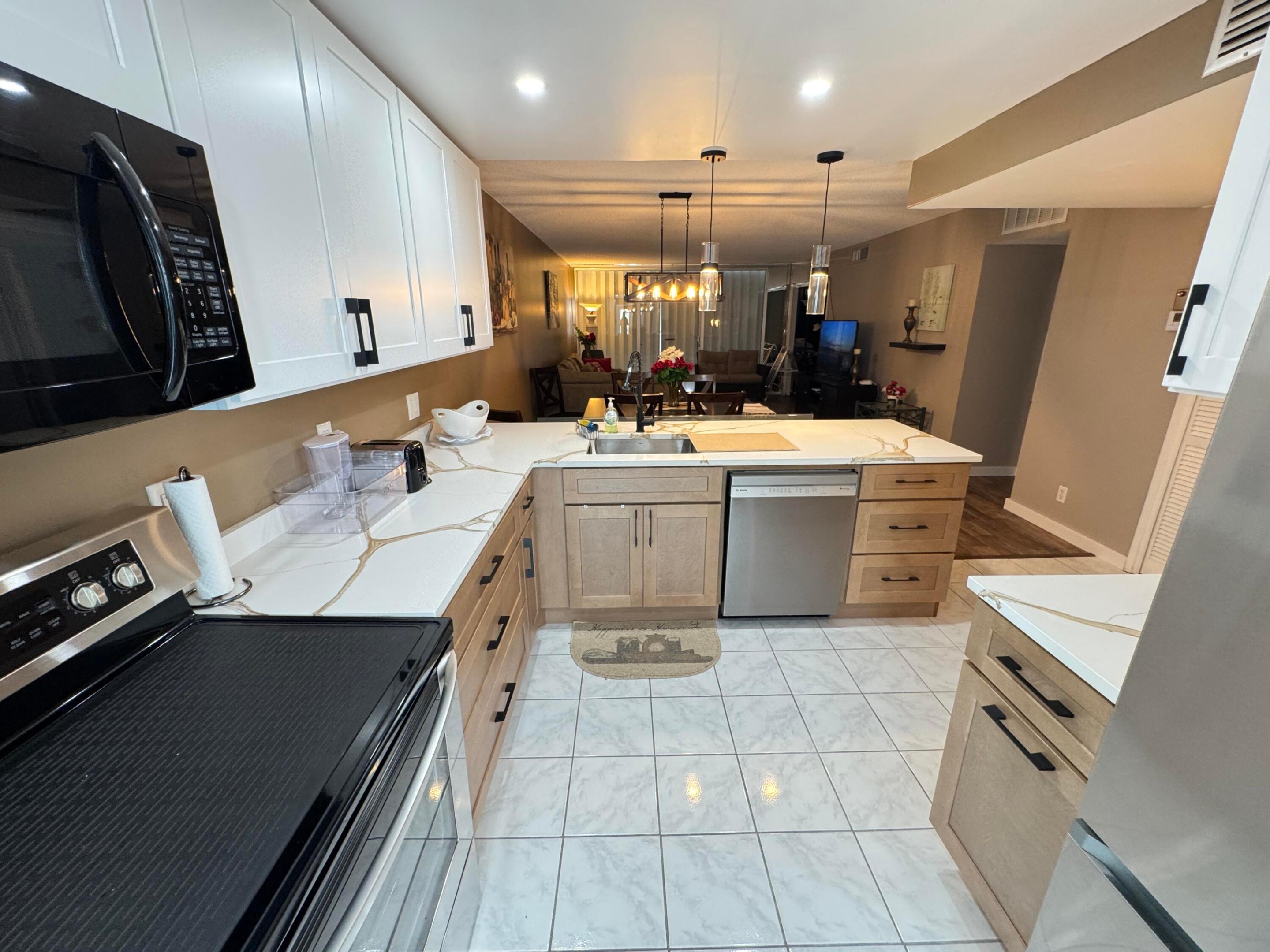 3091 N Course Drive 709 — photo