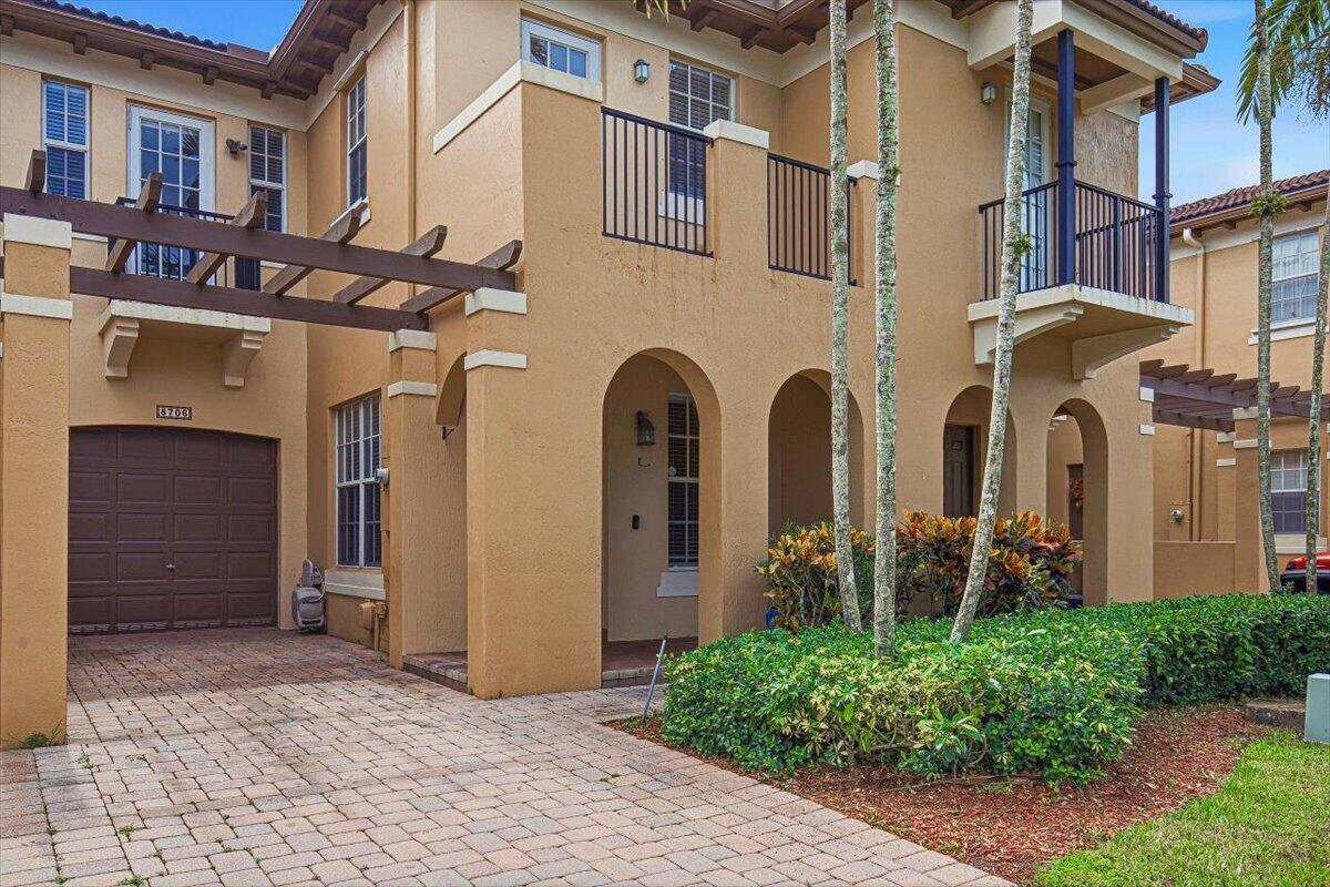 8706 Blaze Court — photo