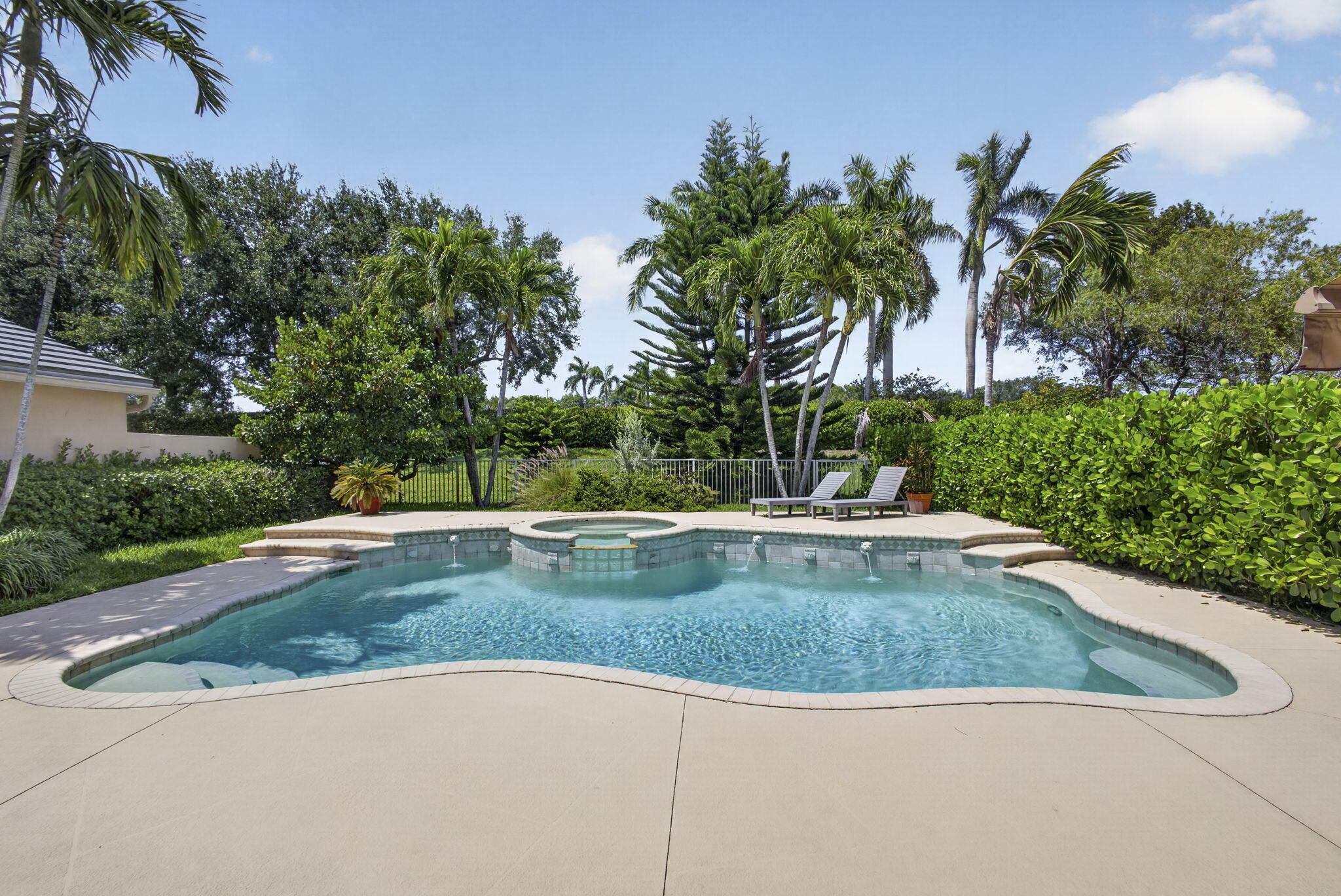 4017 Bluff Harbor Way — photo