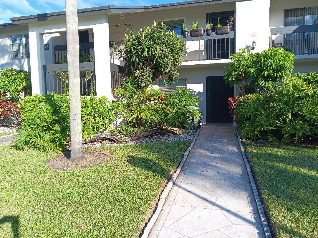 13283 Pineapple Palm Court B — photo
