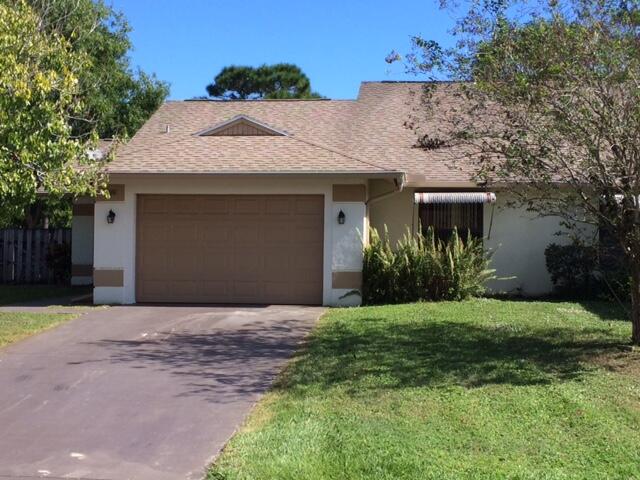 4605 SE Geneva Drive Unit 00 — photo