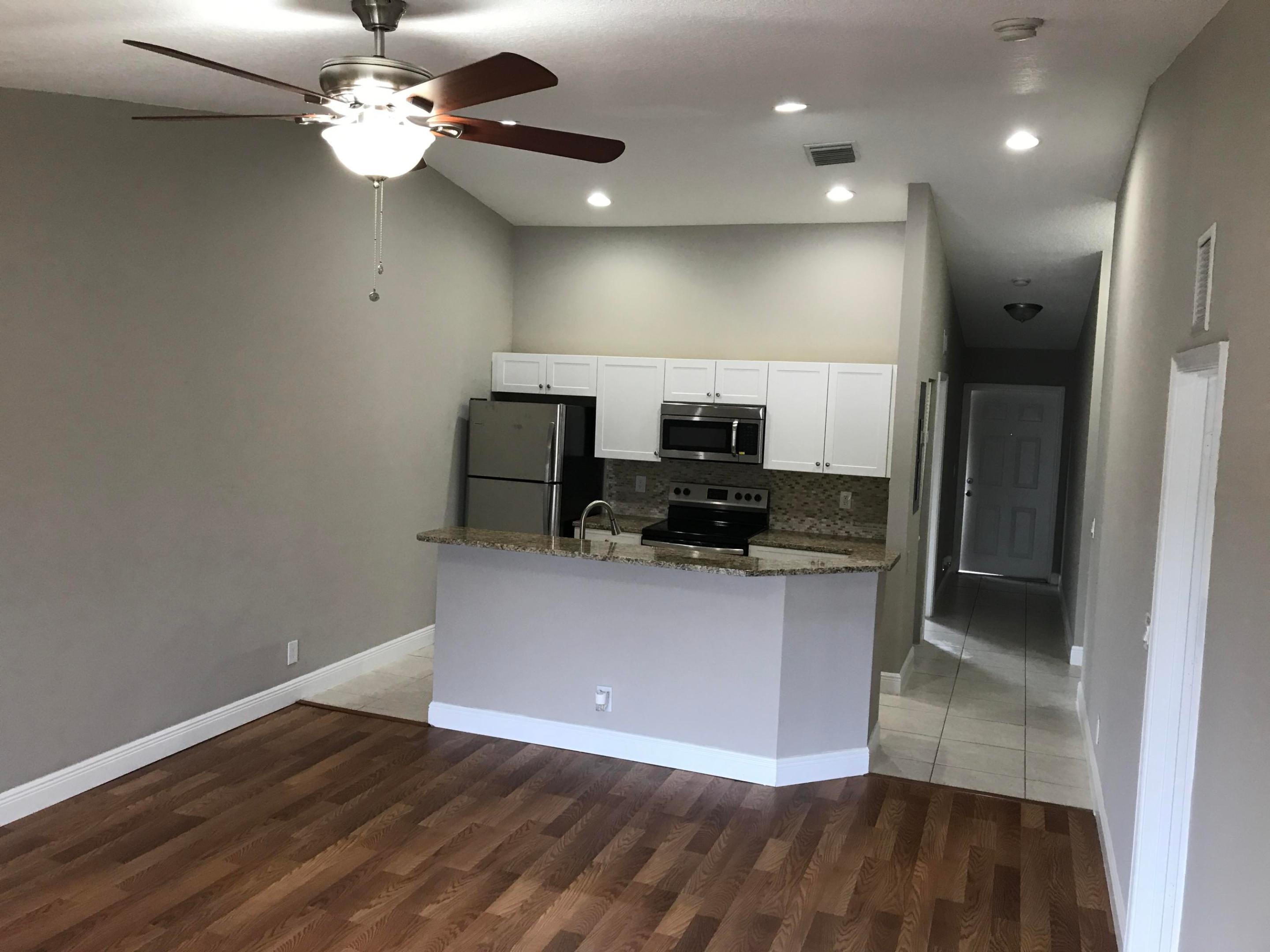 4552 Oak Terrace Drive — photo