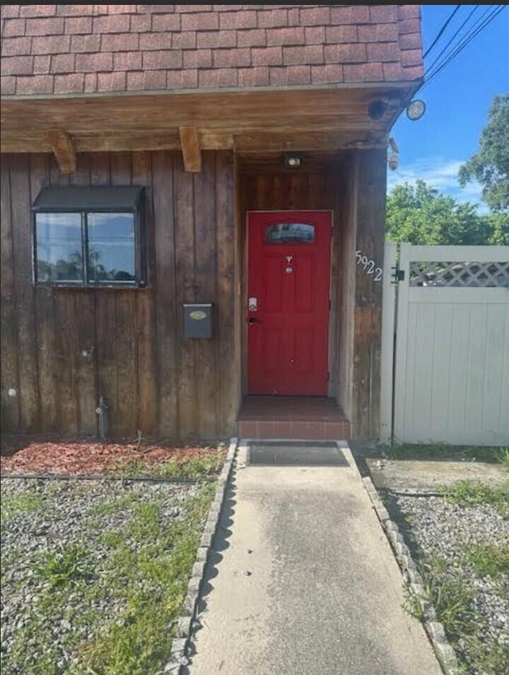 5922 Thomas Street — photo
