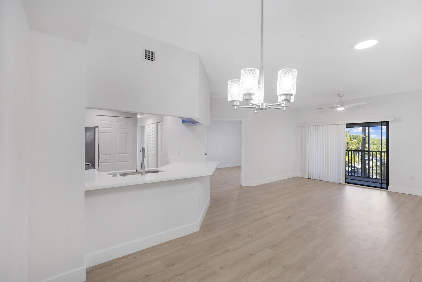 2724 Anzio Court 305 — photo