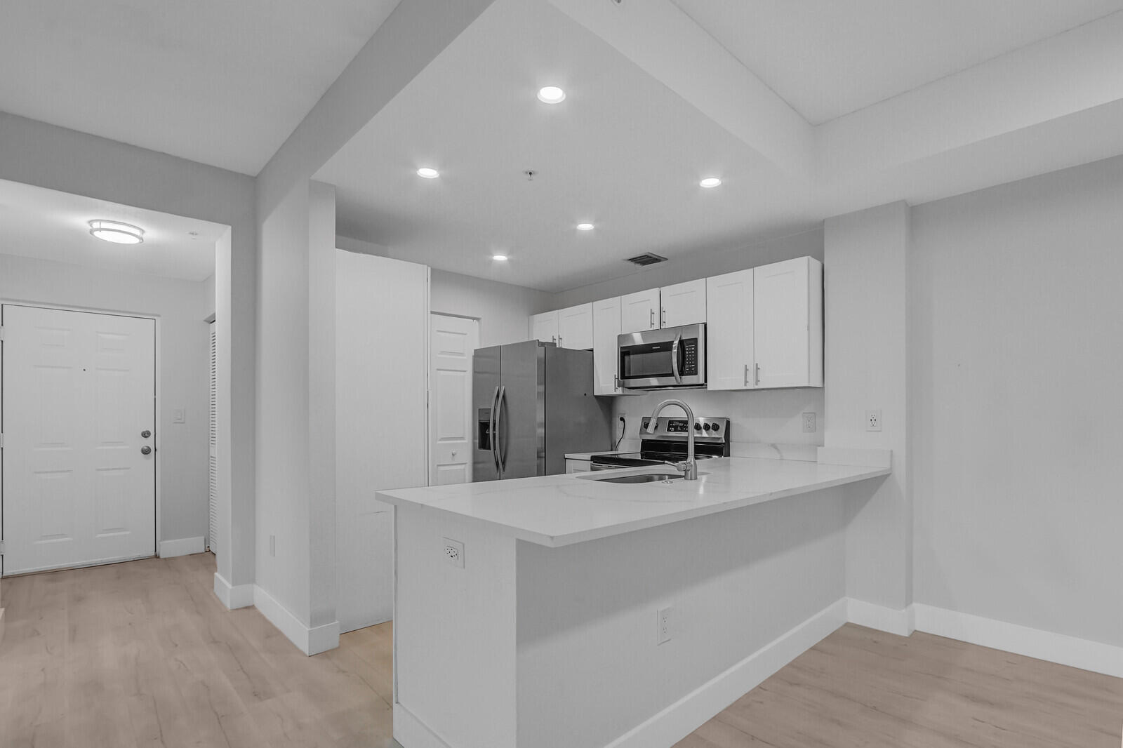 2916 Tuscany Court 302 — photo