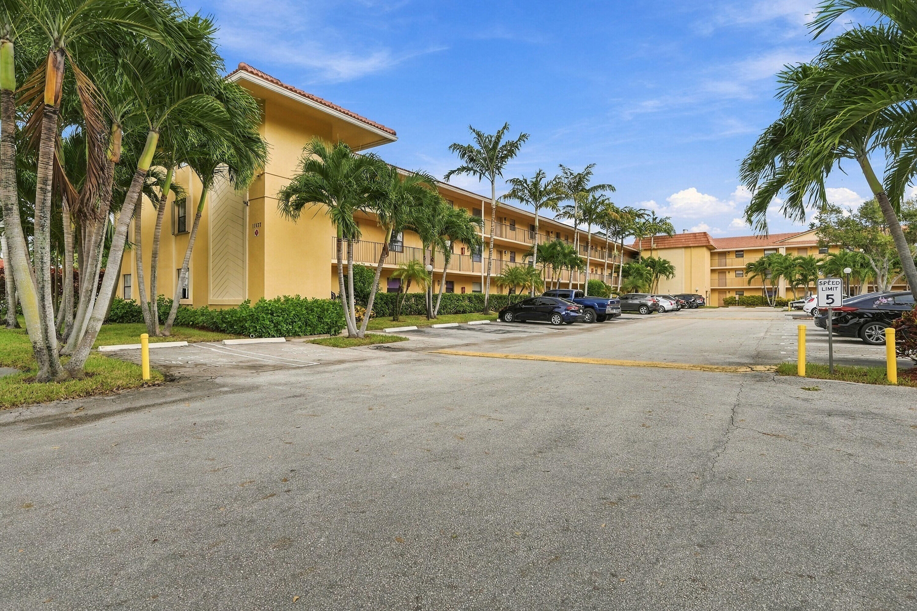 11477 NW 39th Court Unit 201-1 — photo