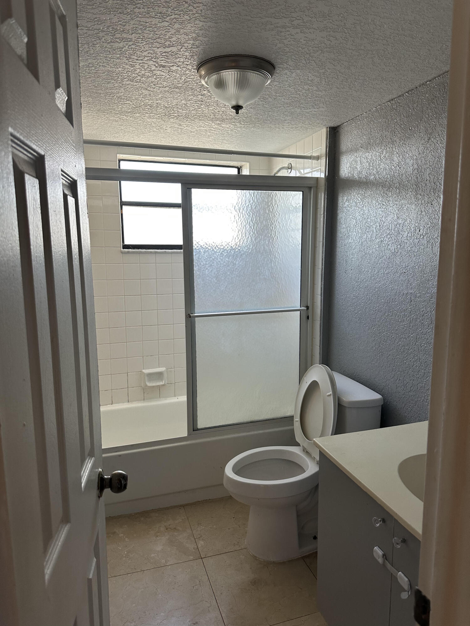8020 Hampton Boulevard Unit 410 — photo