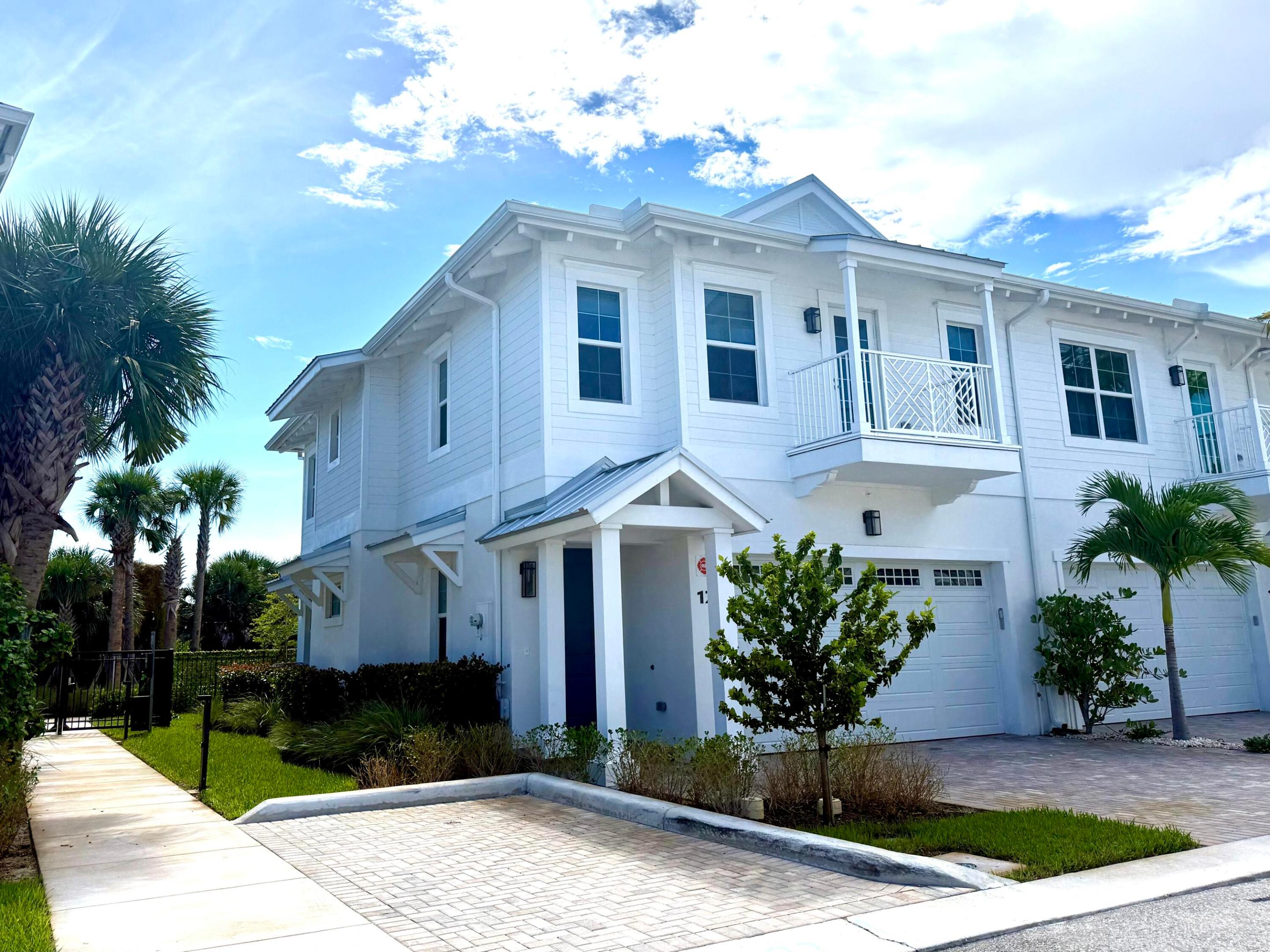 140 Water Pointe Place 12 — photo