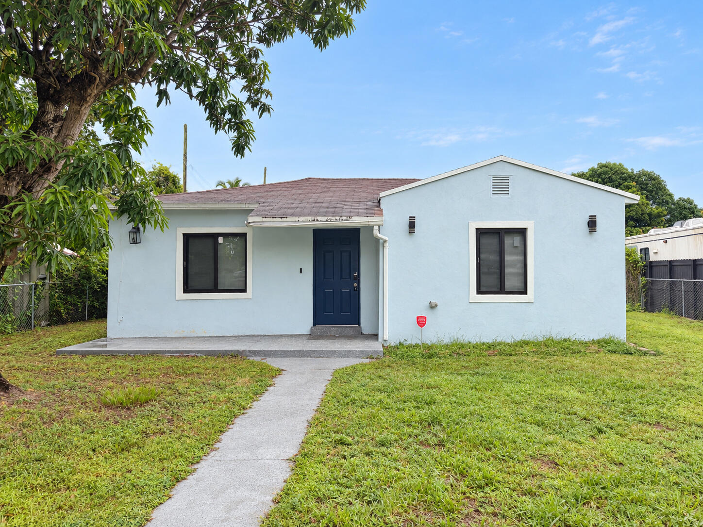 925 NW 121st Street — photo