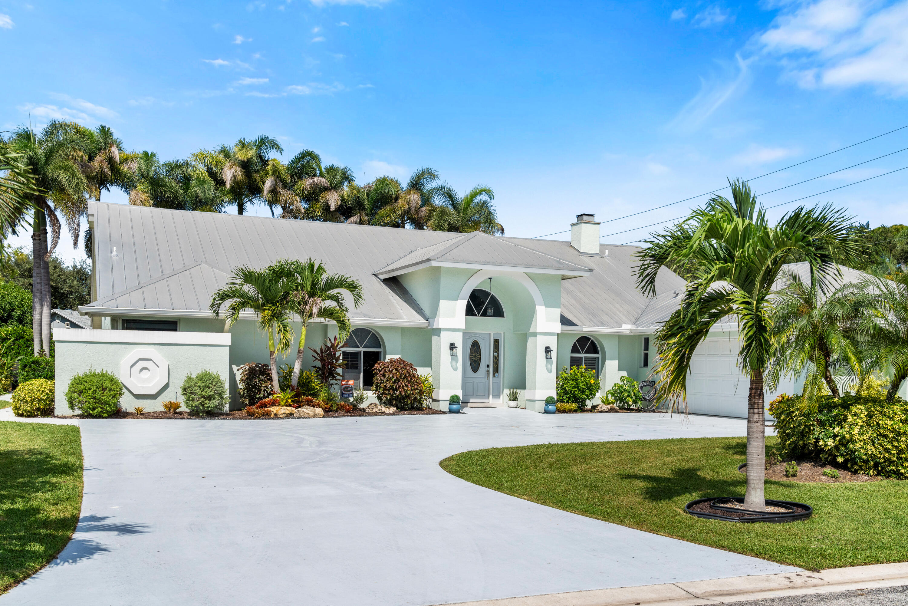 1801 SW Hunters Club Way — photo