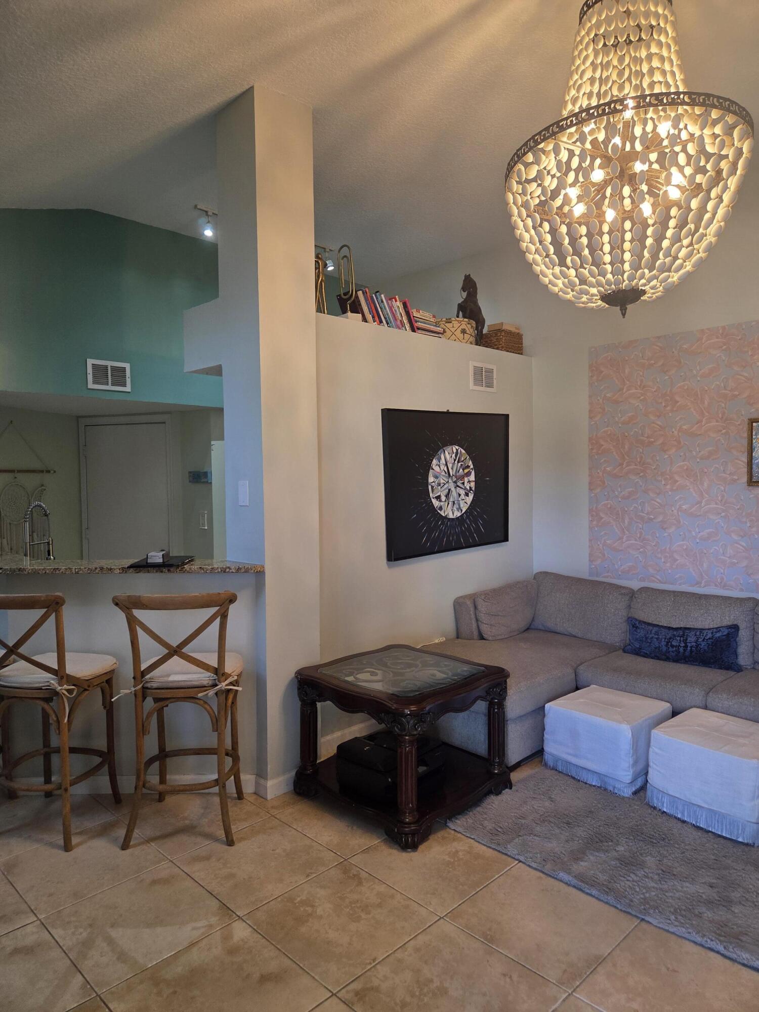 1205 Crystal Way Unit D — photo