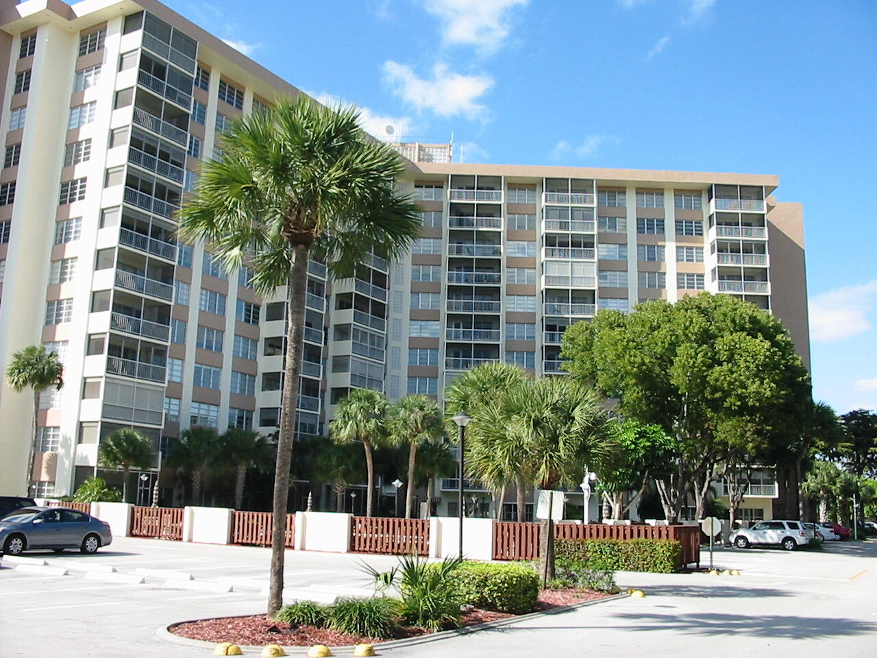 10777 W Sample Road Unit 203 — photo
