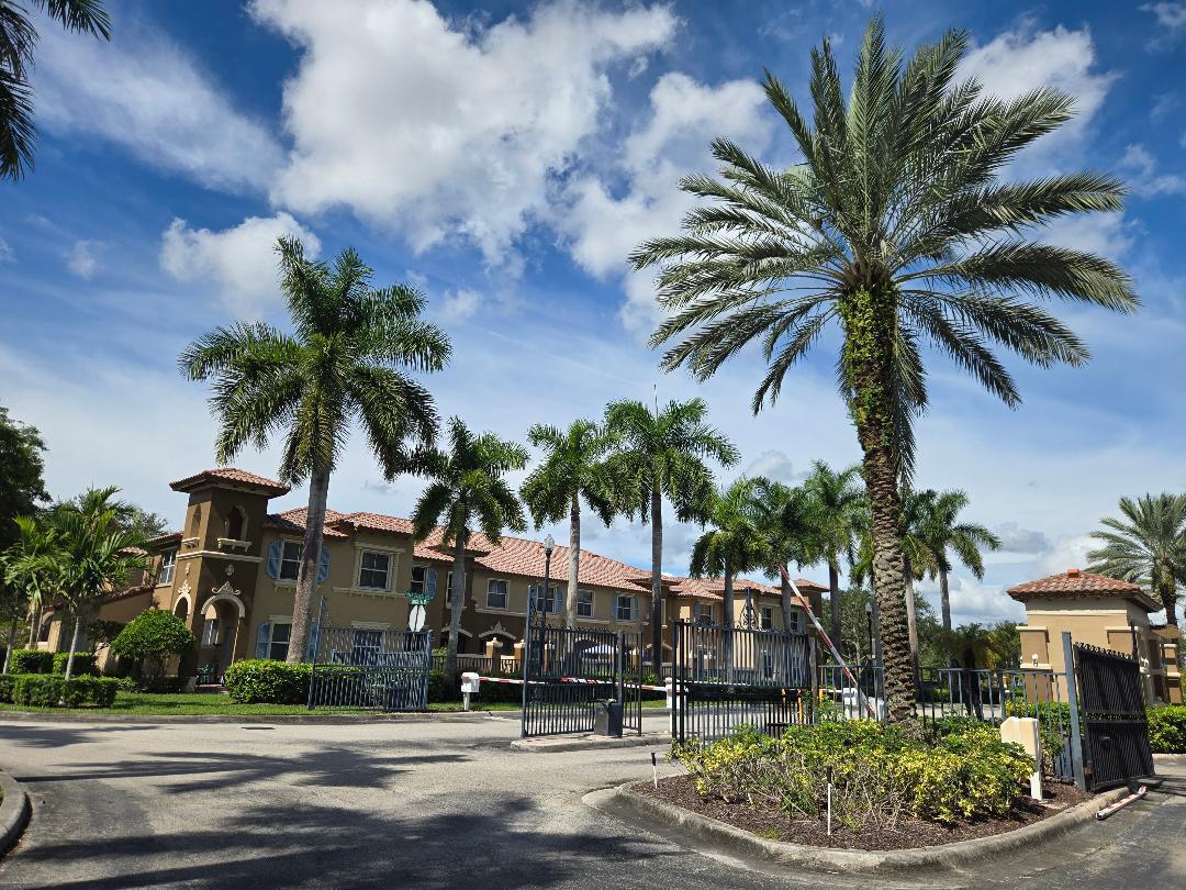6515 Diamond Springs Terrace 2409 — photo