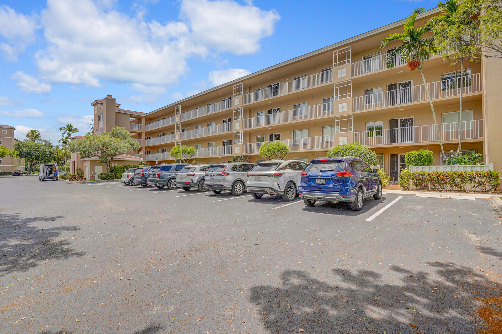 5874 Crystal Shores Drive 308 — photo