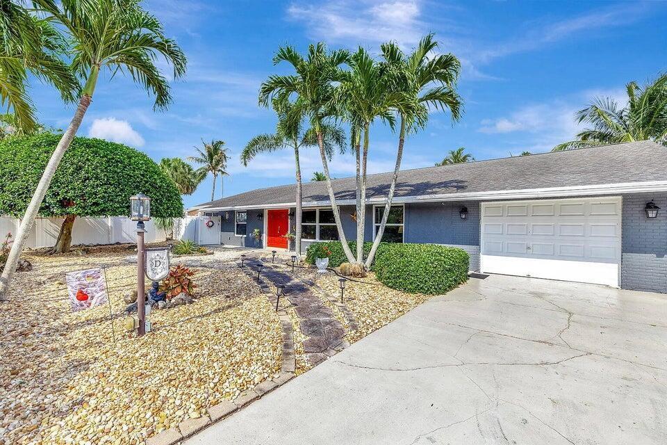 7187 Thompson Road — photo