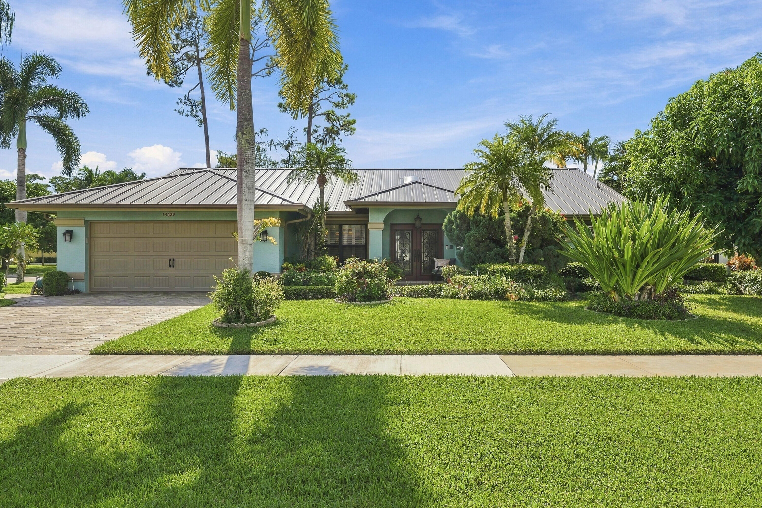 13629 Northumberland Circle — photo