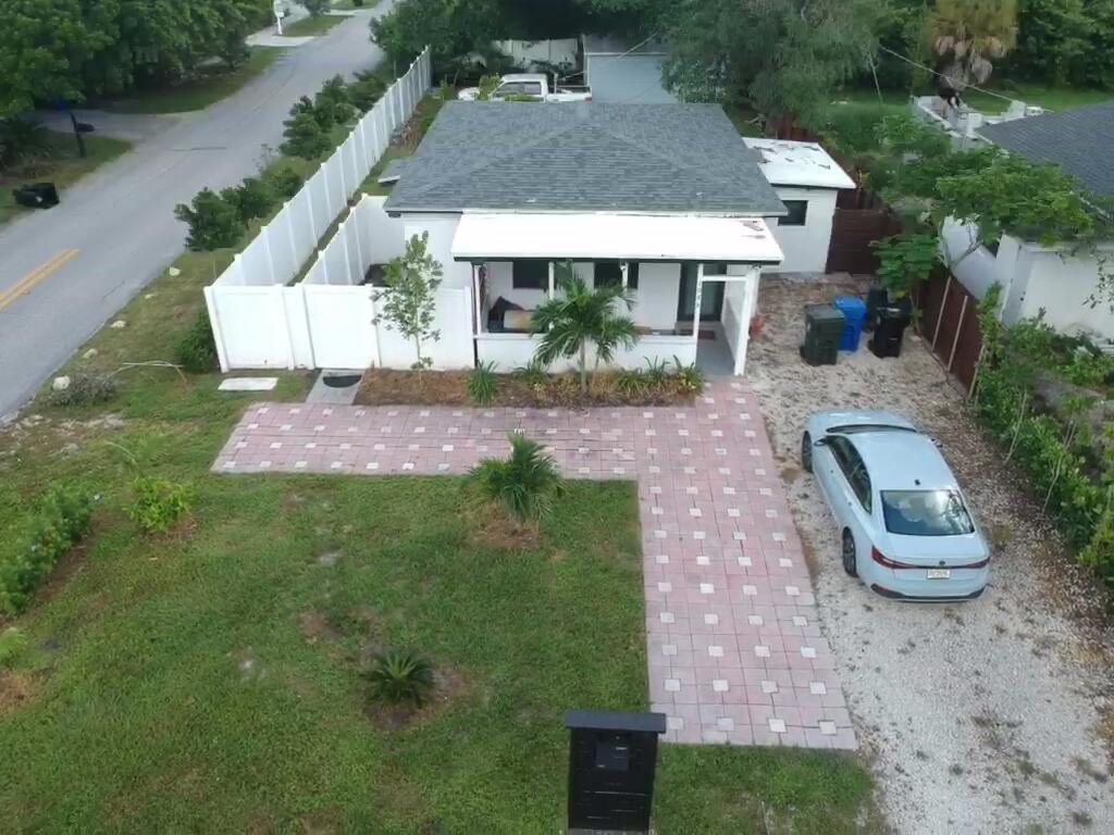 1044 NW 4th Avenue — photo
