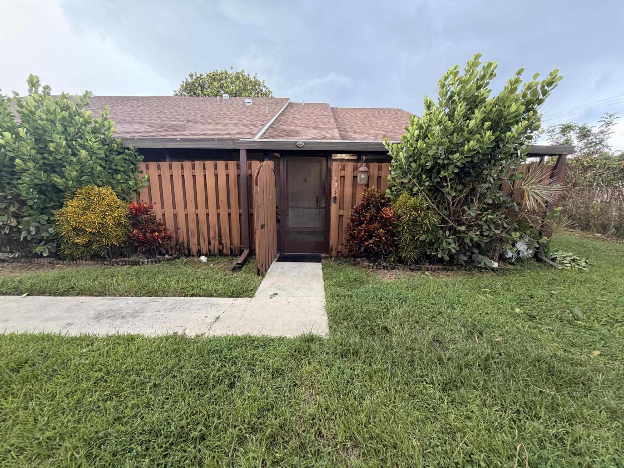 534 Springdale Circle 53-D — photo