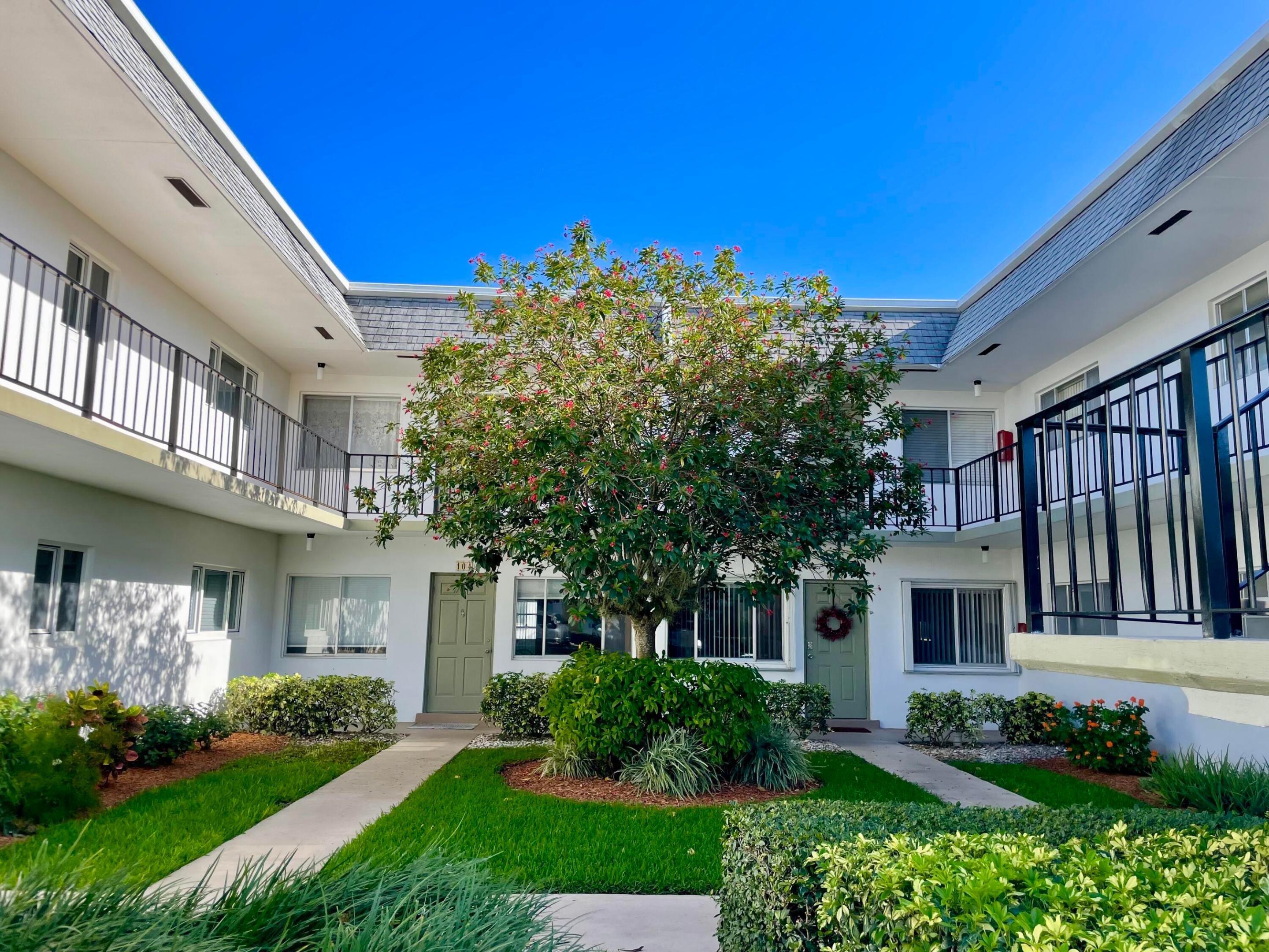 2920 Cynthia Lane Unit 203 — photo